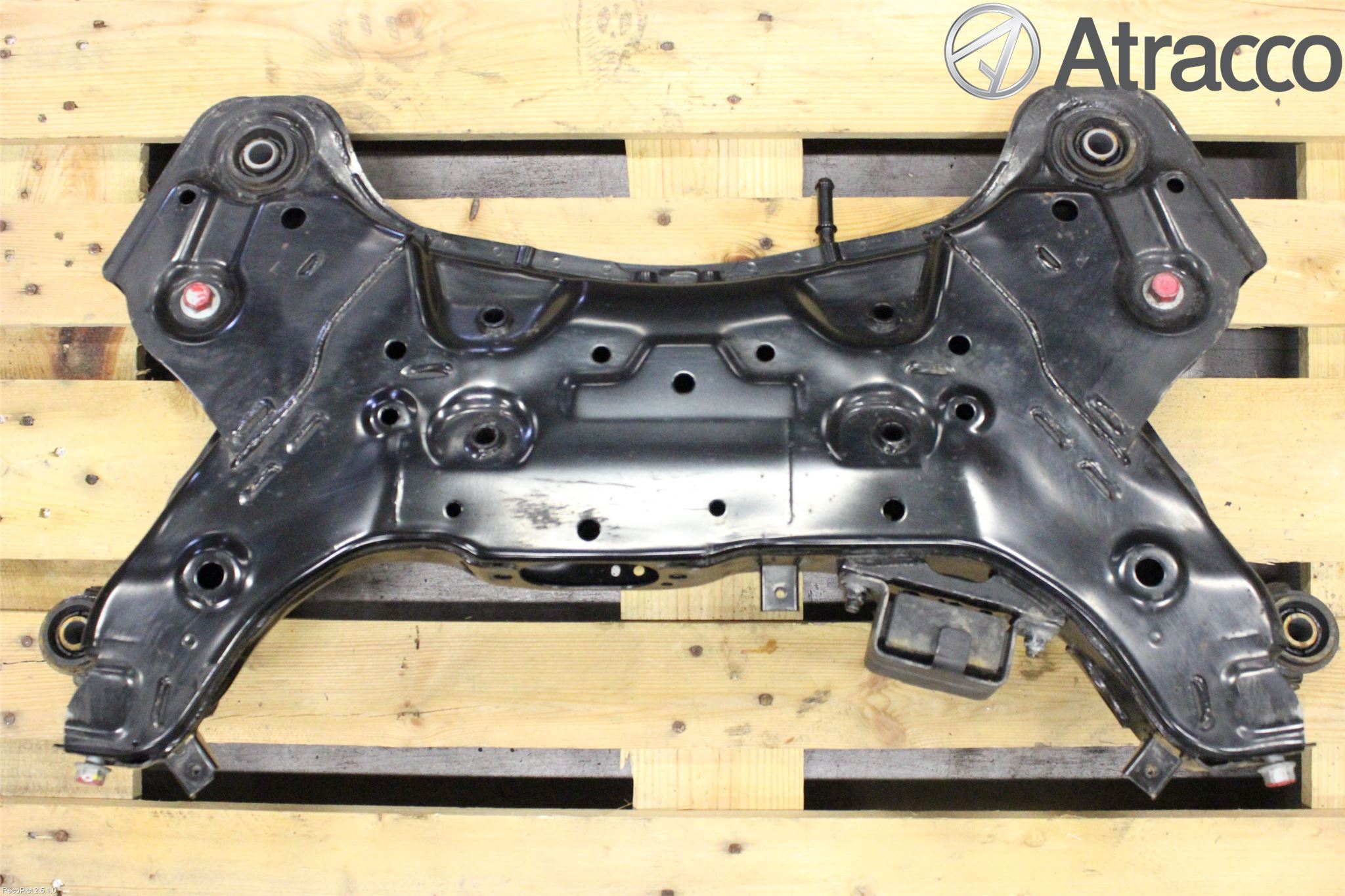 Hyundai i40 16-18 Framvagnsbalk