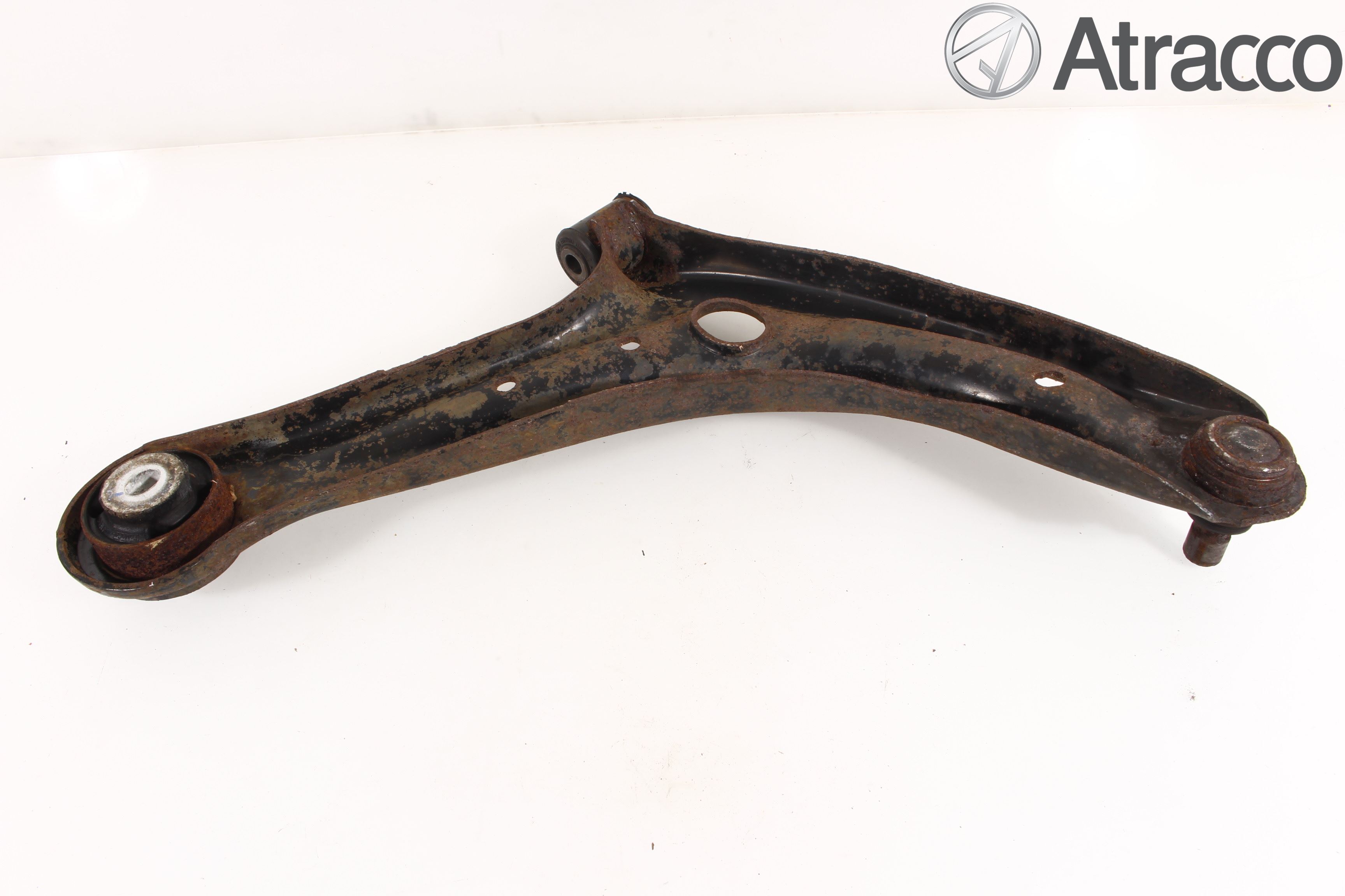 Ford FIESTA 09-12 Bärarm Fram Undre Vä