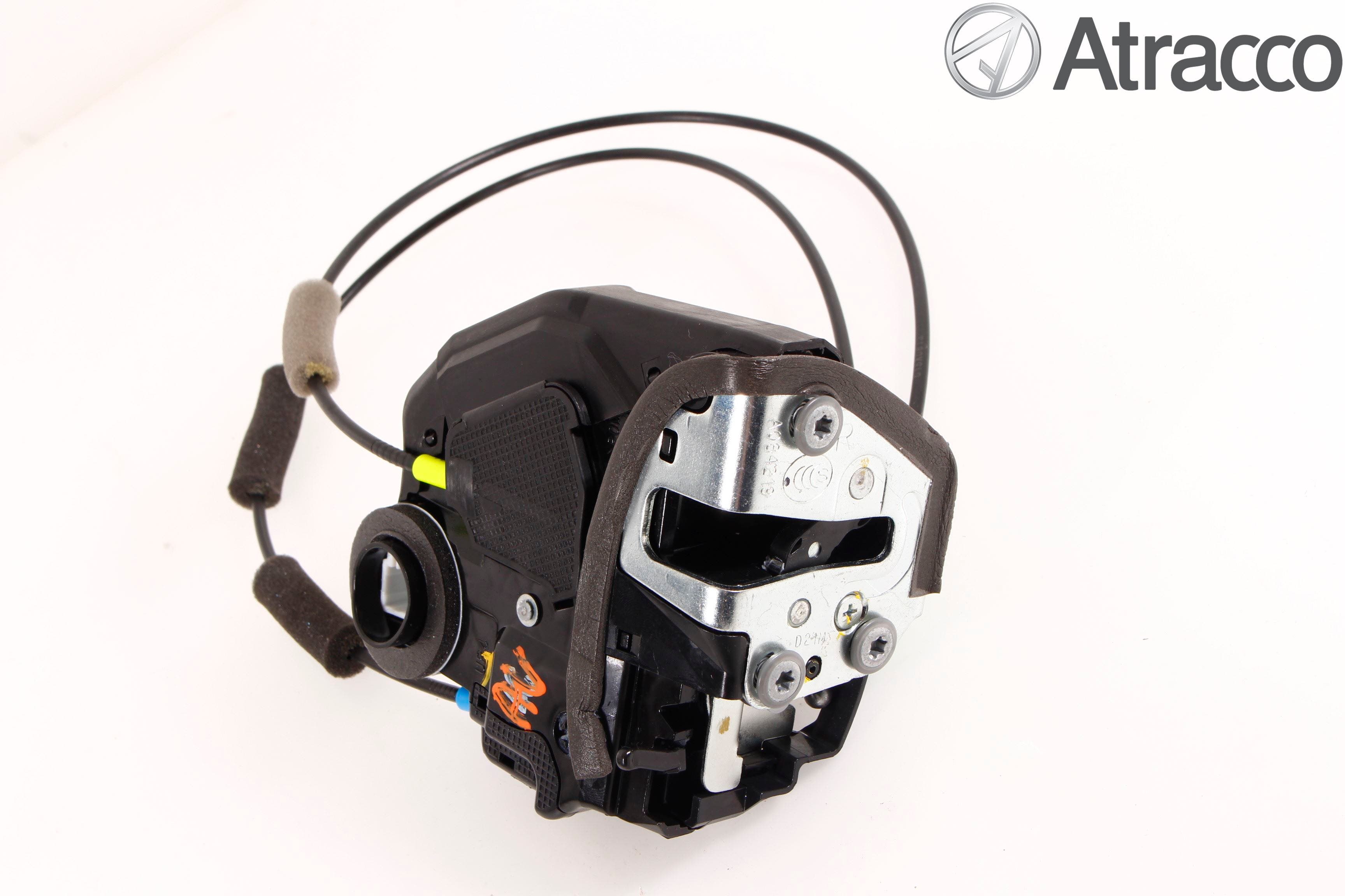 Toyota AVENSIS 16-18 Låskista-Dörrlås