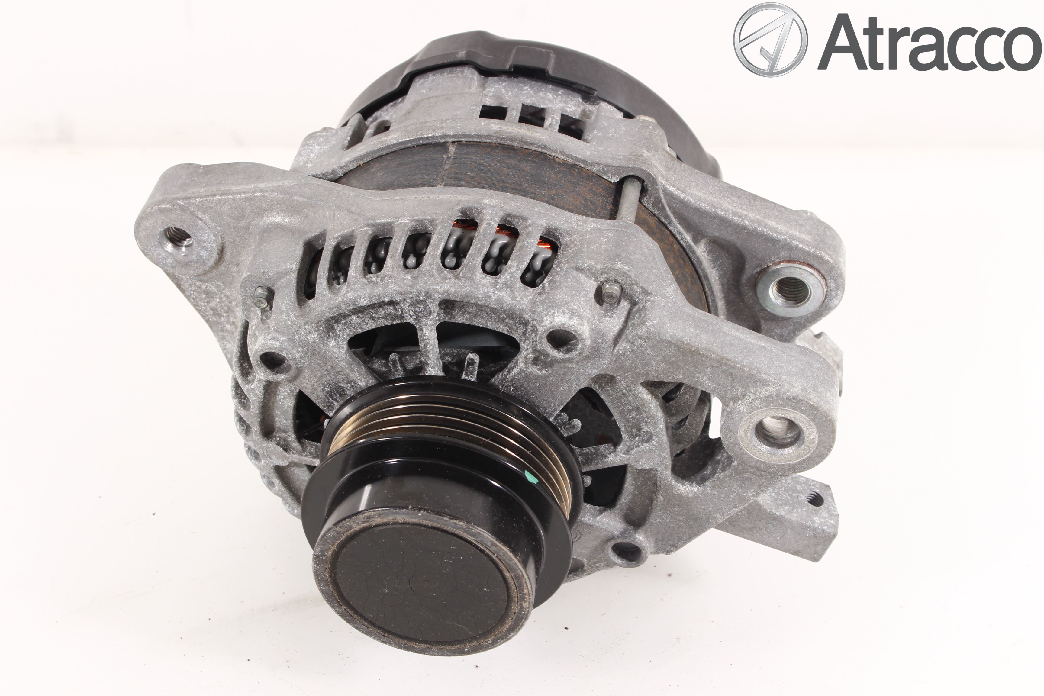 Toyota YARIS XP130 12-14 Generator