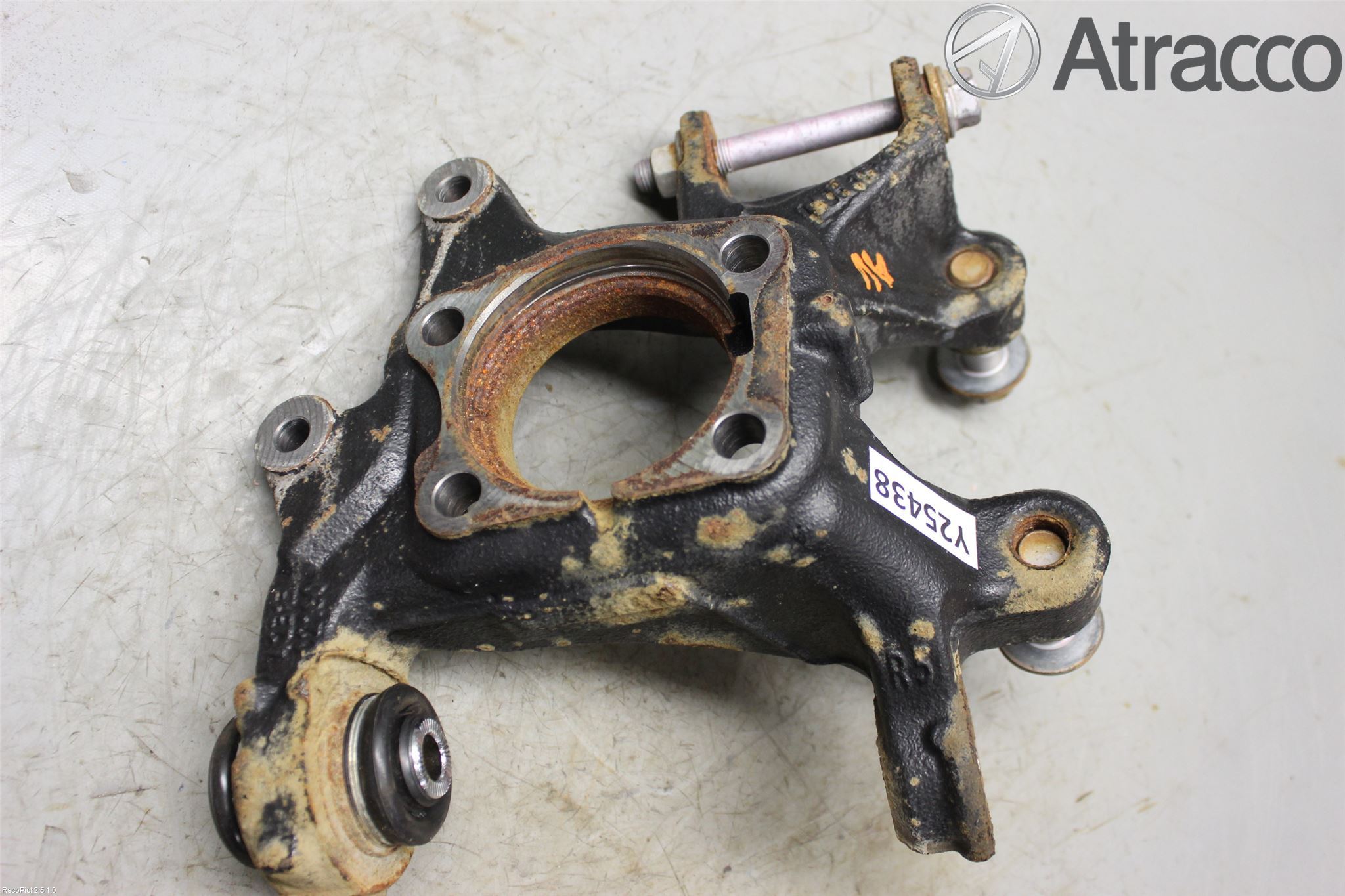 Toyota AURIS 13-19 Hjullagerhus-Spindel Hö B