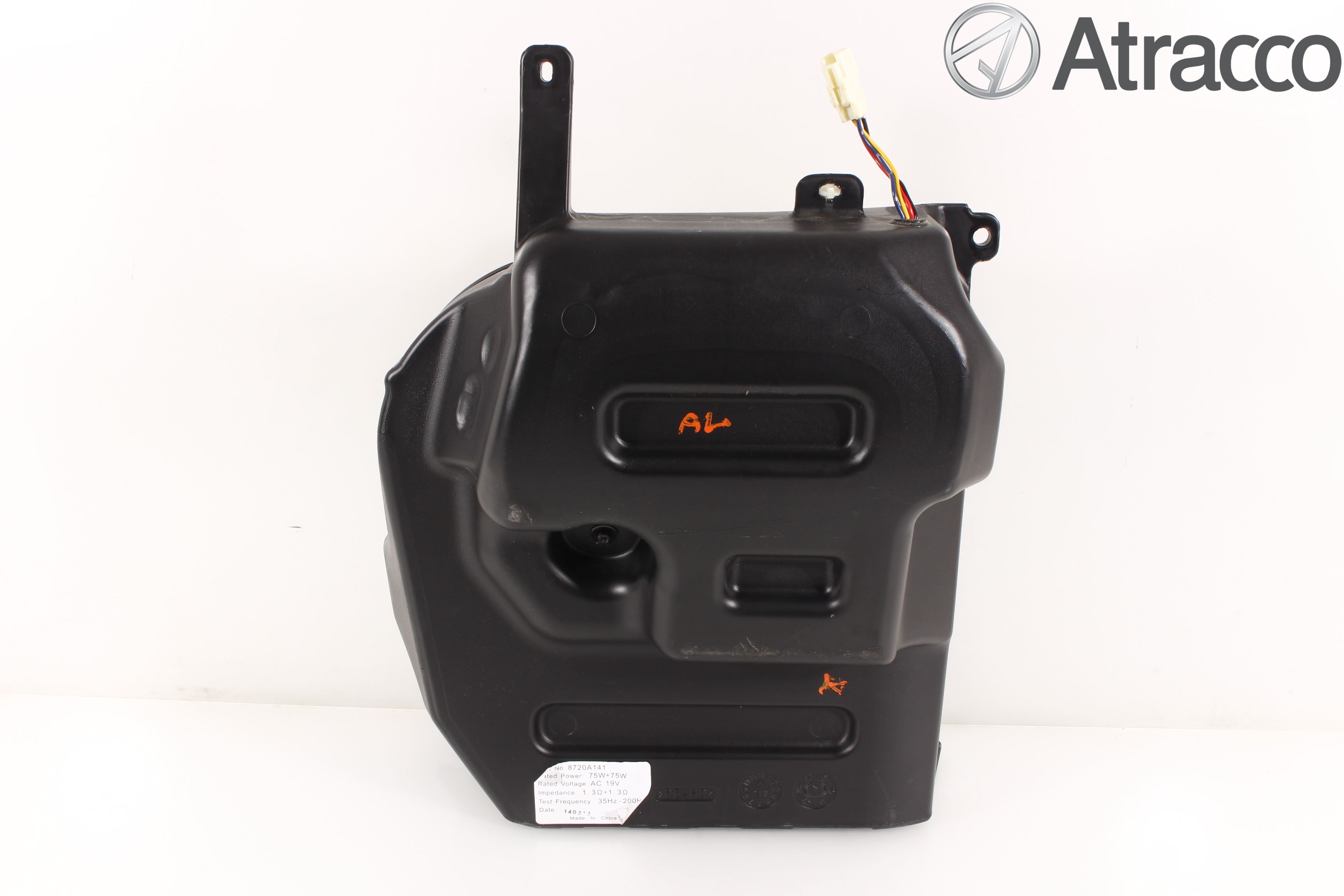 Mitsubishi OUTLANDER 13-21 Högtalare