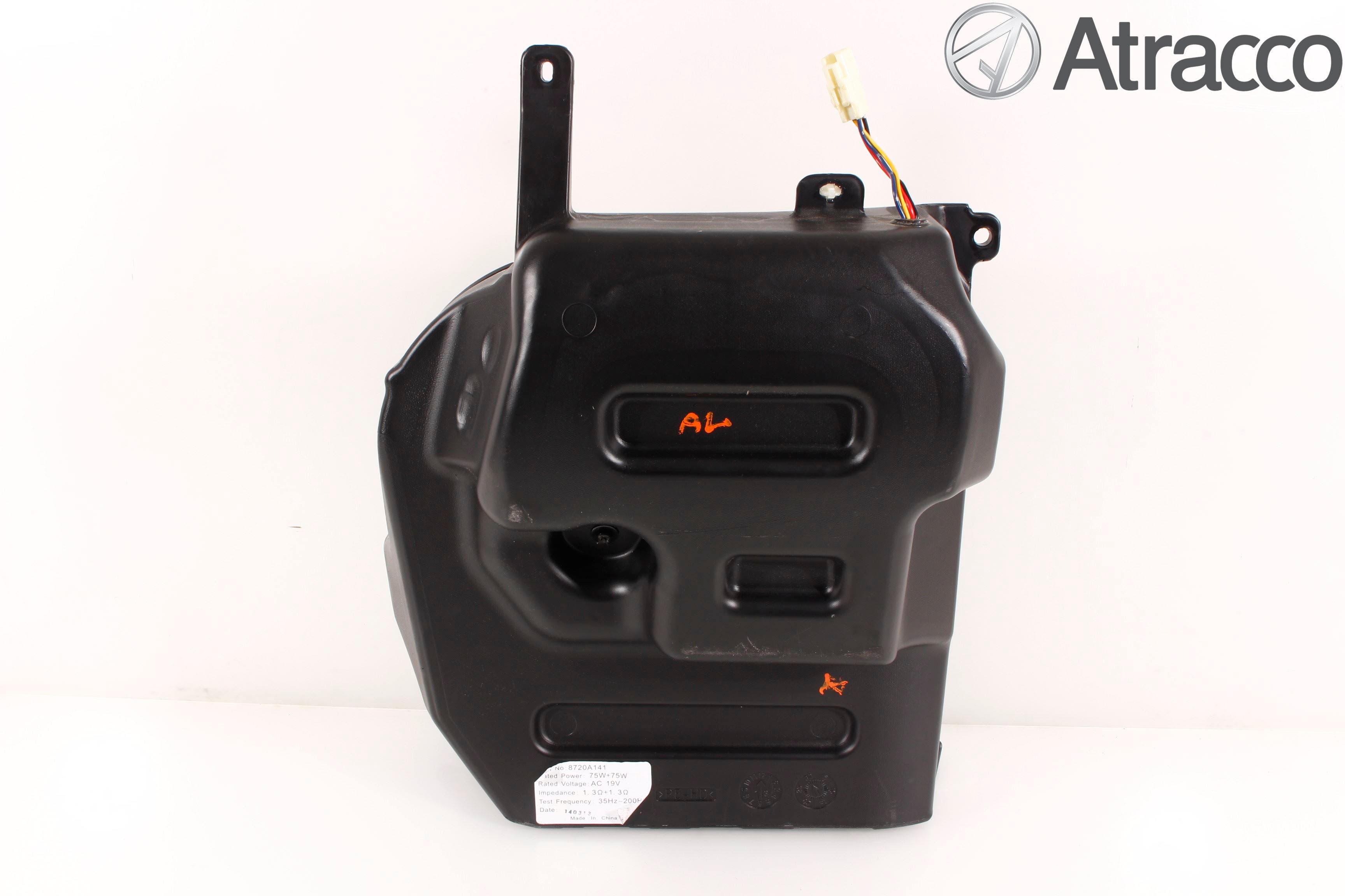 Mitsubishi OUTLANDER 13-21 Högtalare