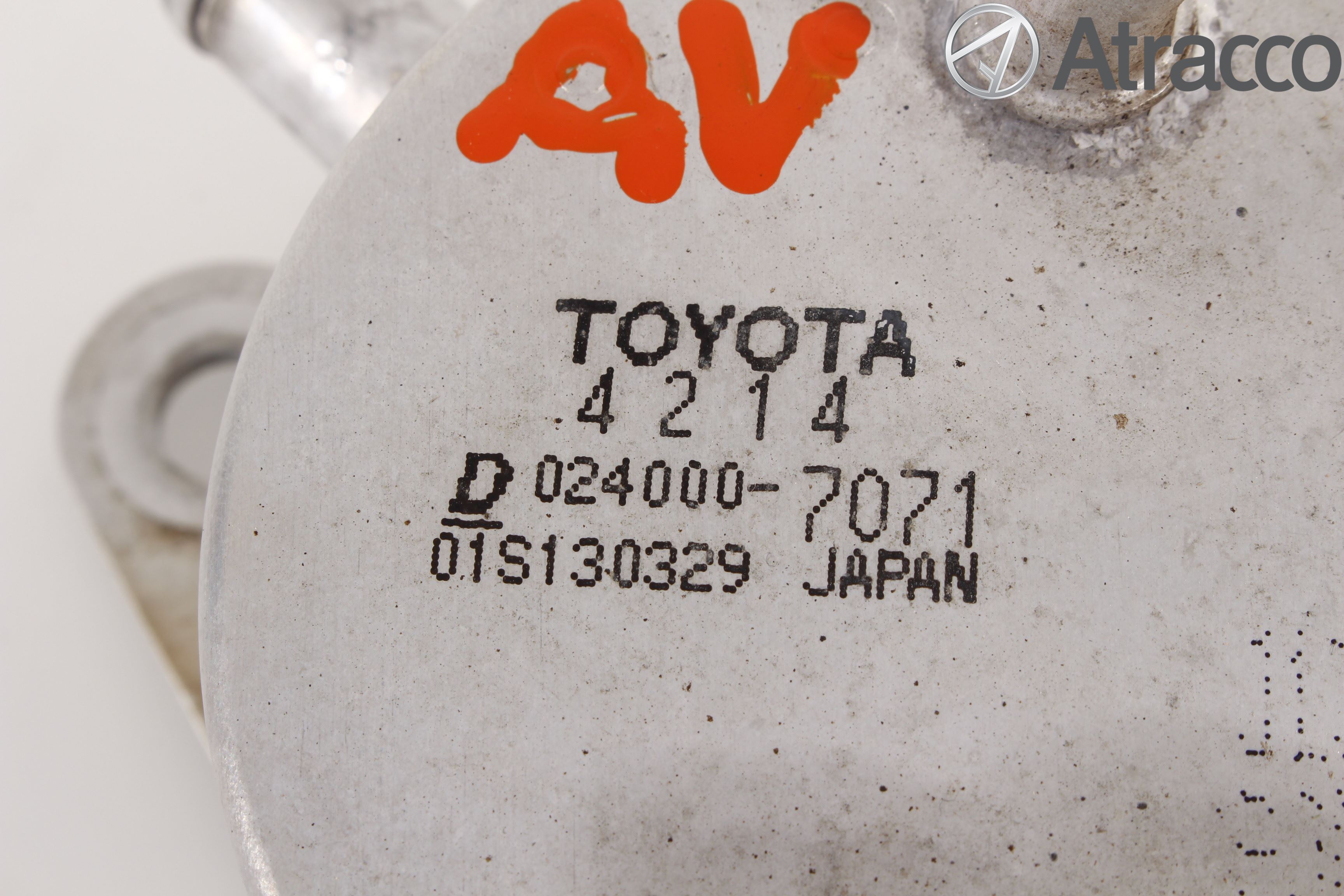 Toyota RAV4 13-18 Oljekylare Automat