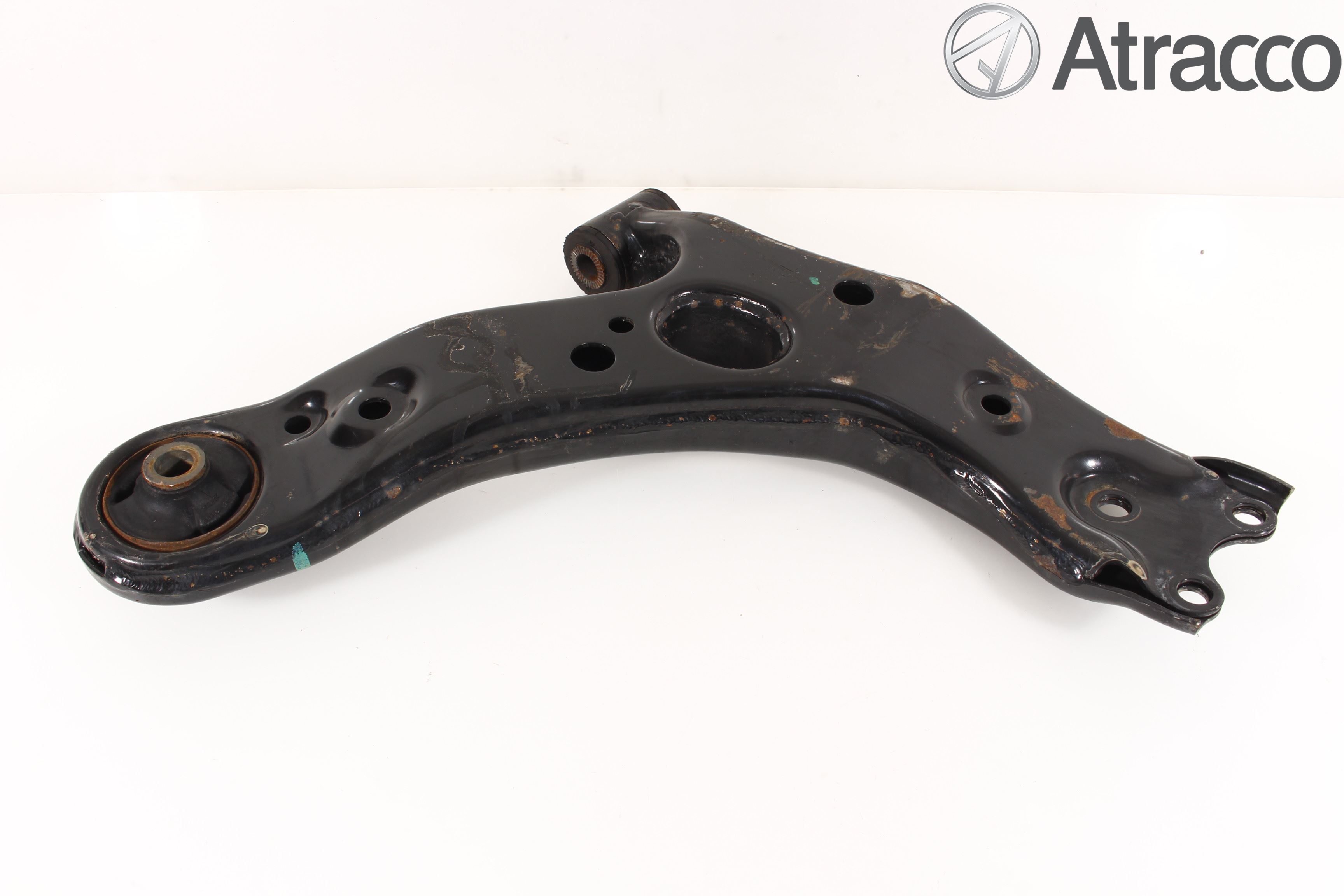 Toyota AURIS 13-19 Bärarm Fram Undre Vä