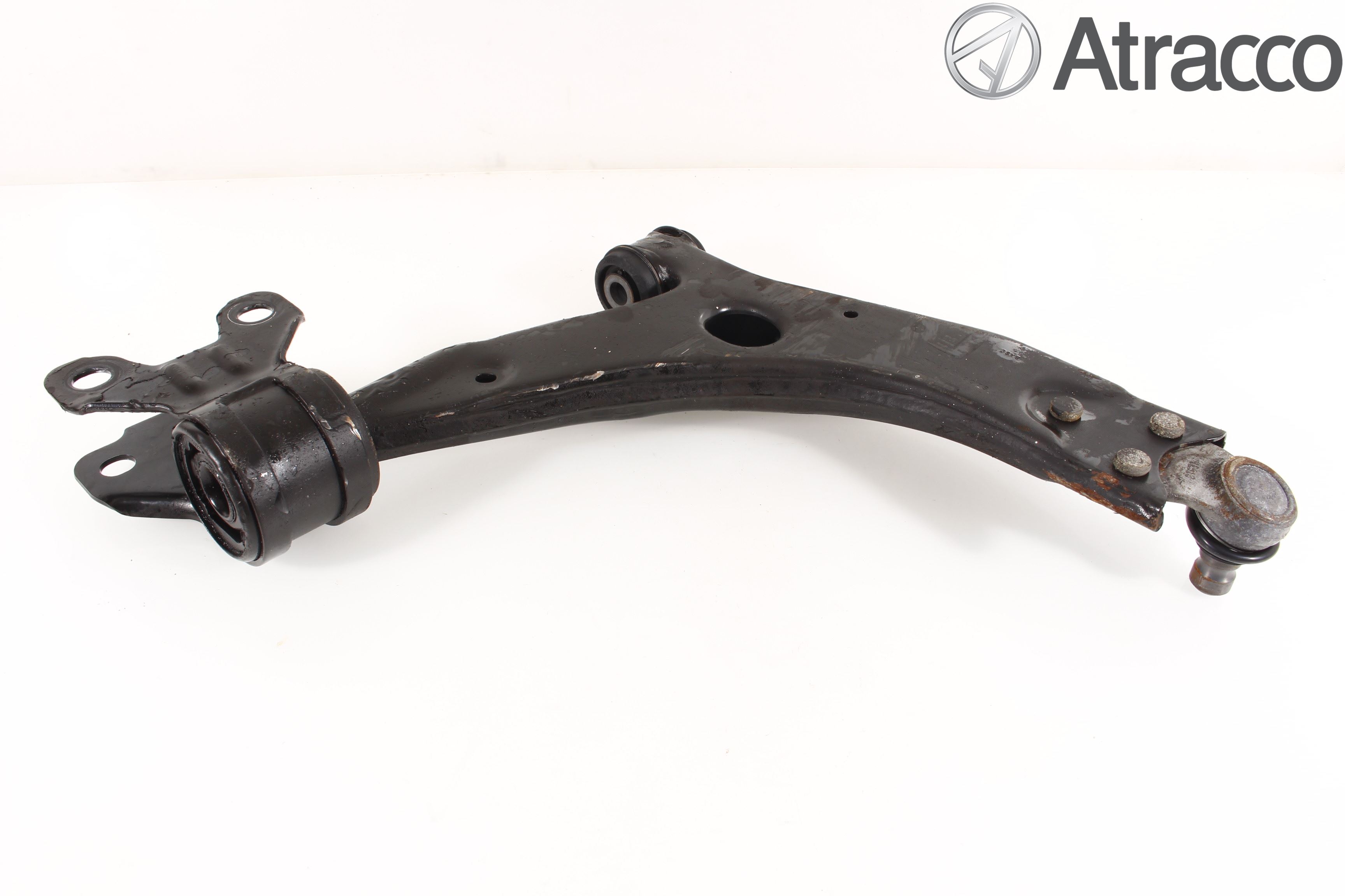 Ford FOCUS 11-14 Bärarm Fram Undre Vä