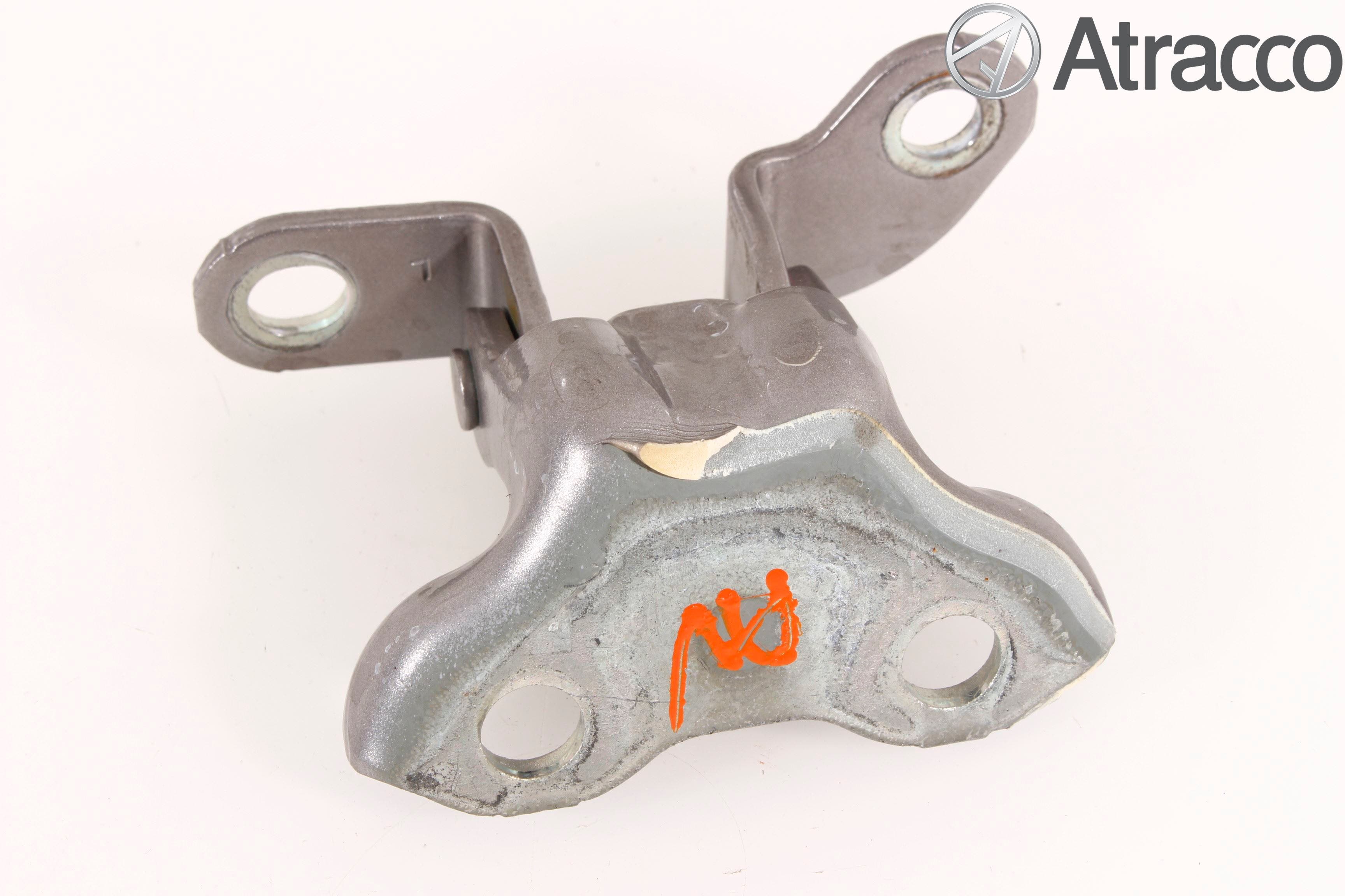 Toyota AURIS 13-19 Dörrgångjärn