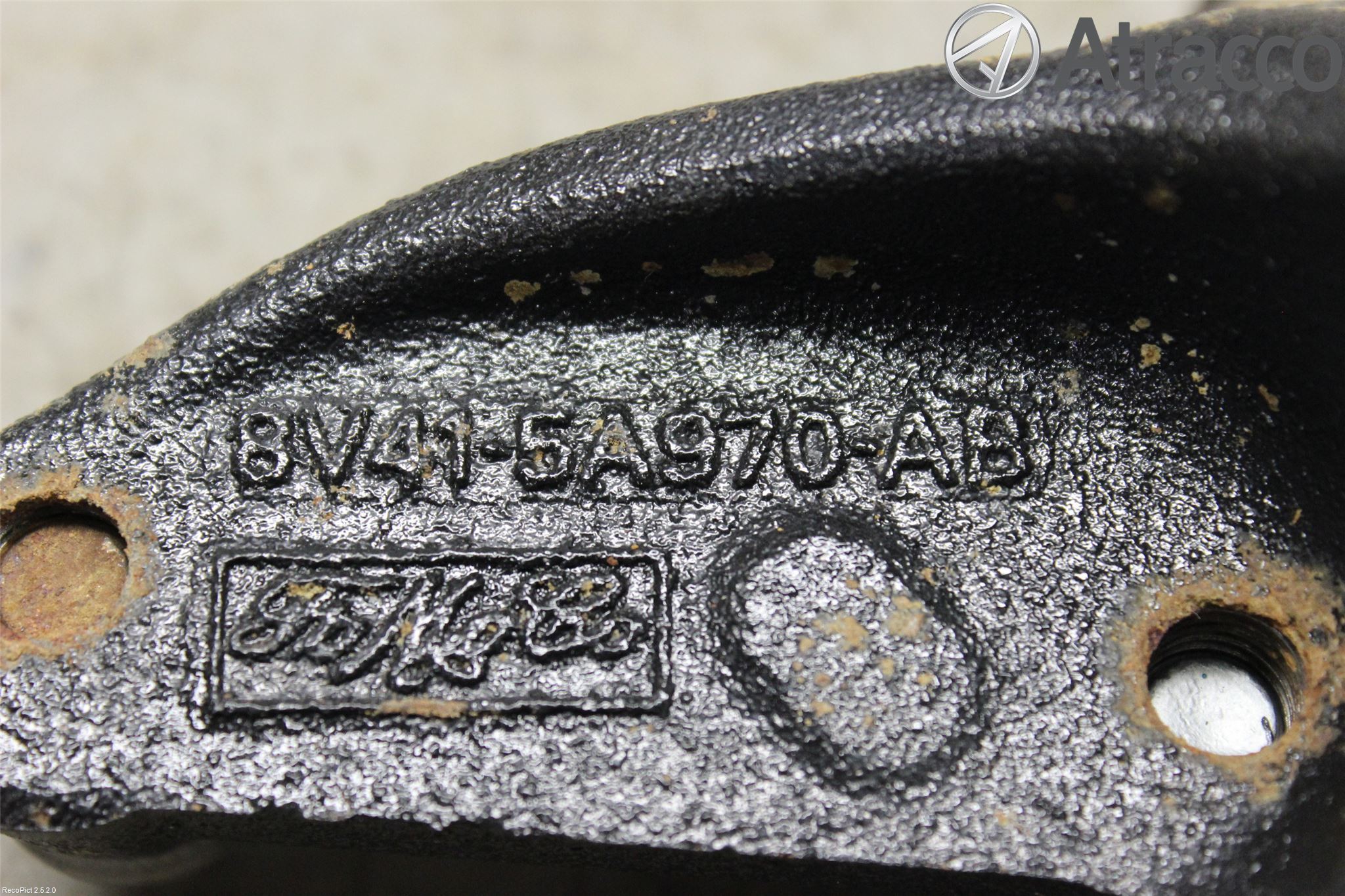 Ford KUGA 08-12 Styrspindel Lagerhus Hö