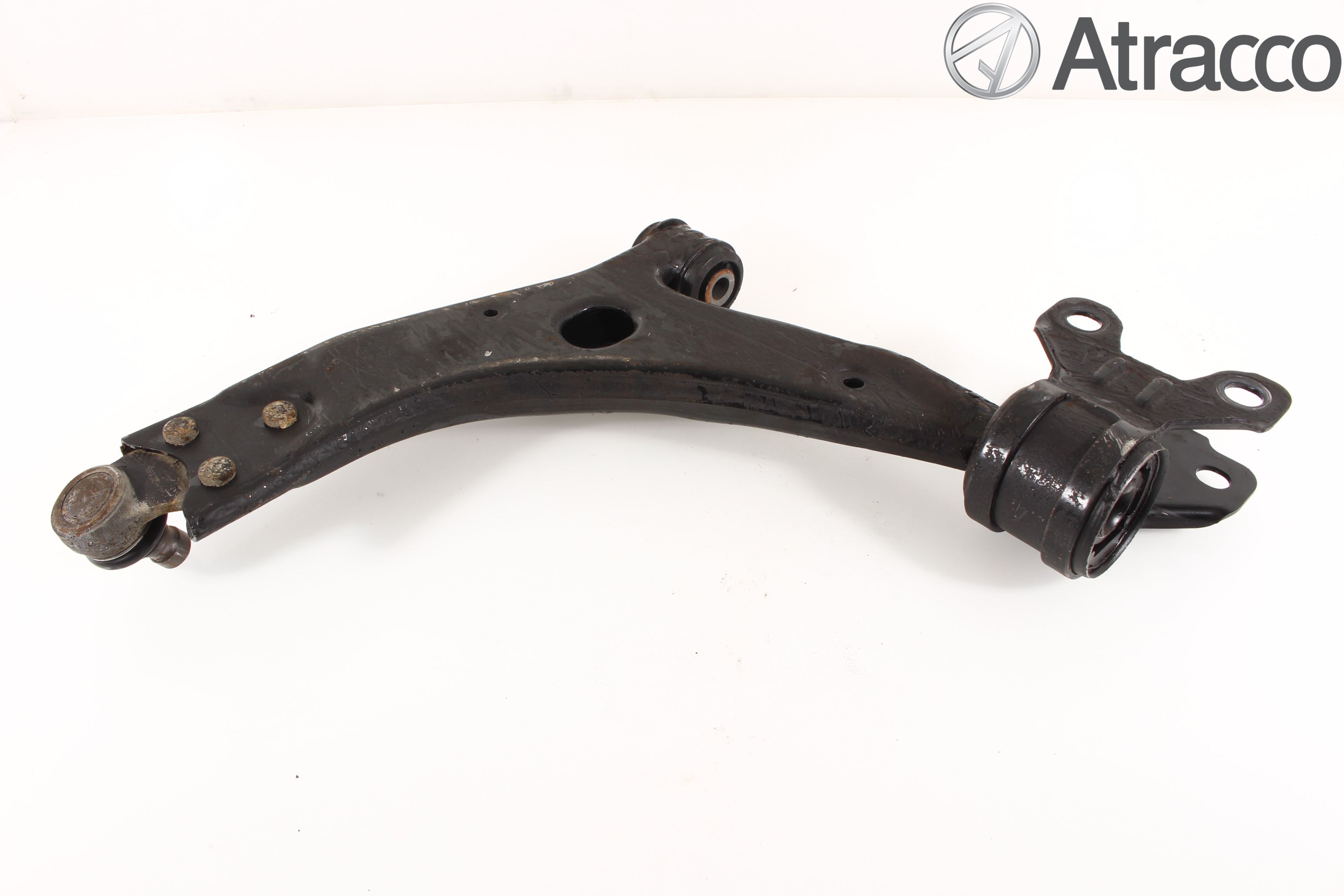 Ford FOCUS 11-14 Bärarm Fram Undre Hö