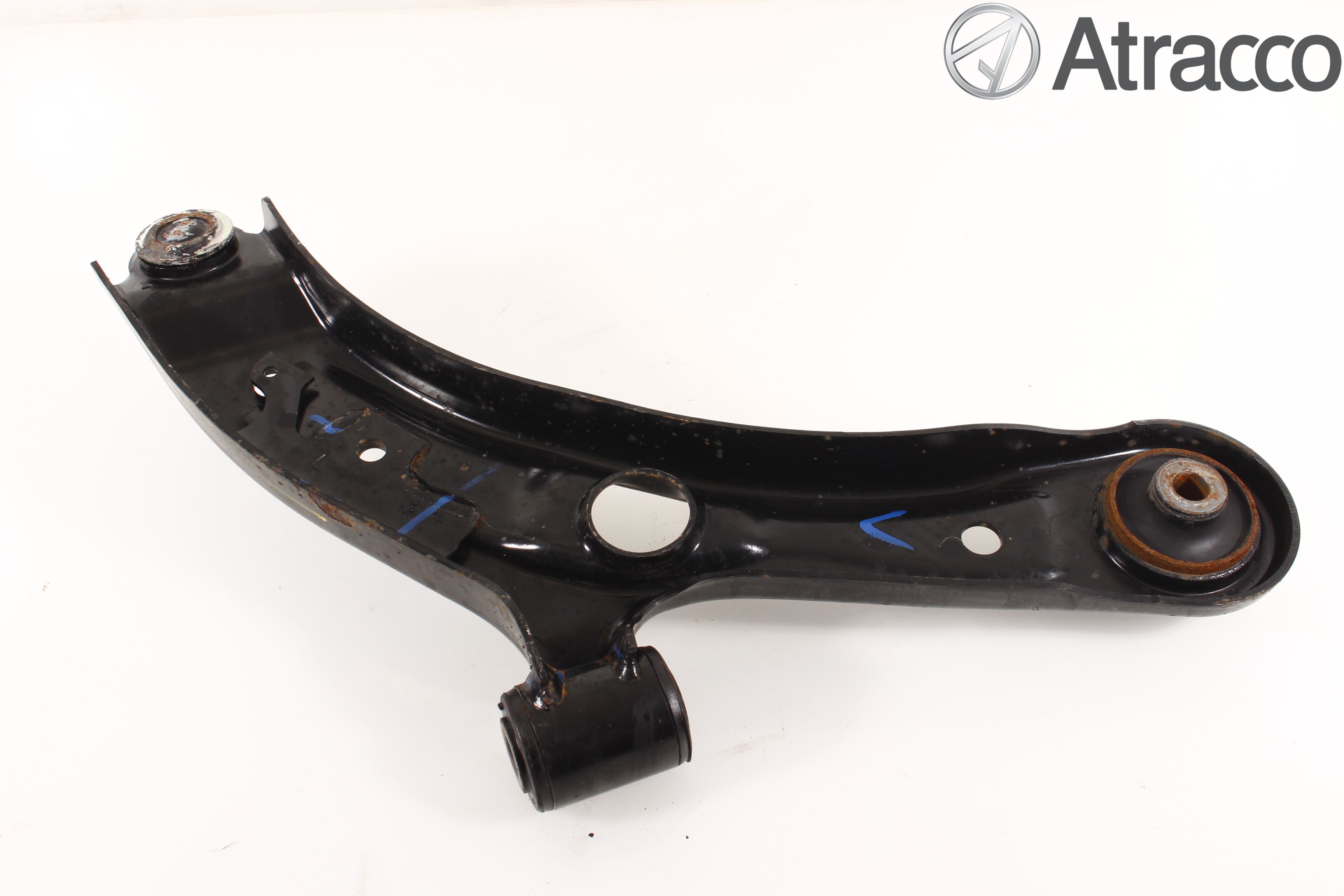 Suzuki SWIFT 11-16 Bärarm Fram Undre Vä