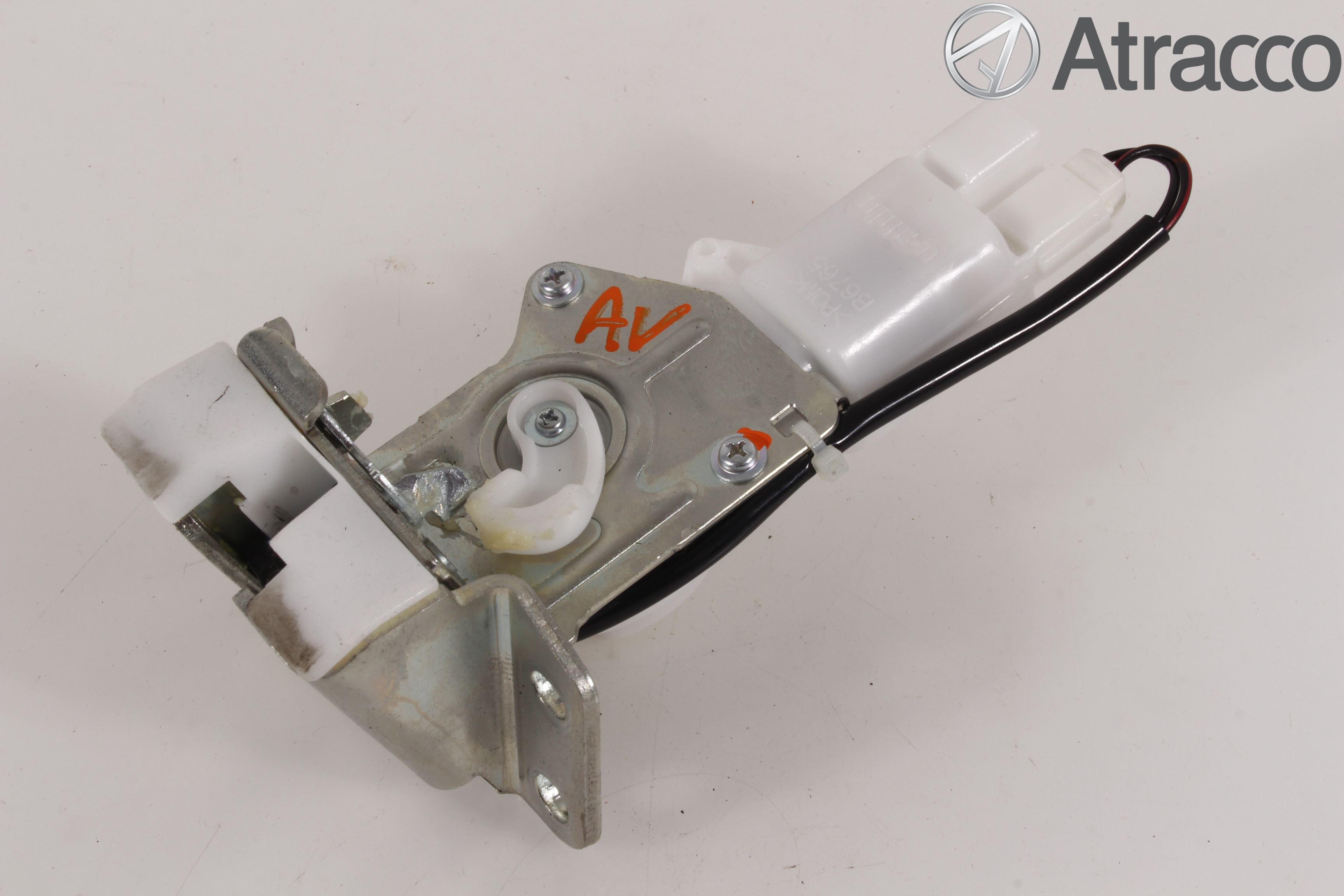 Suzuki SWIFT 11-16 Låskista Baklucka