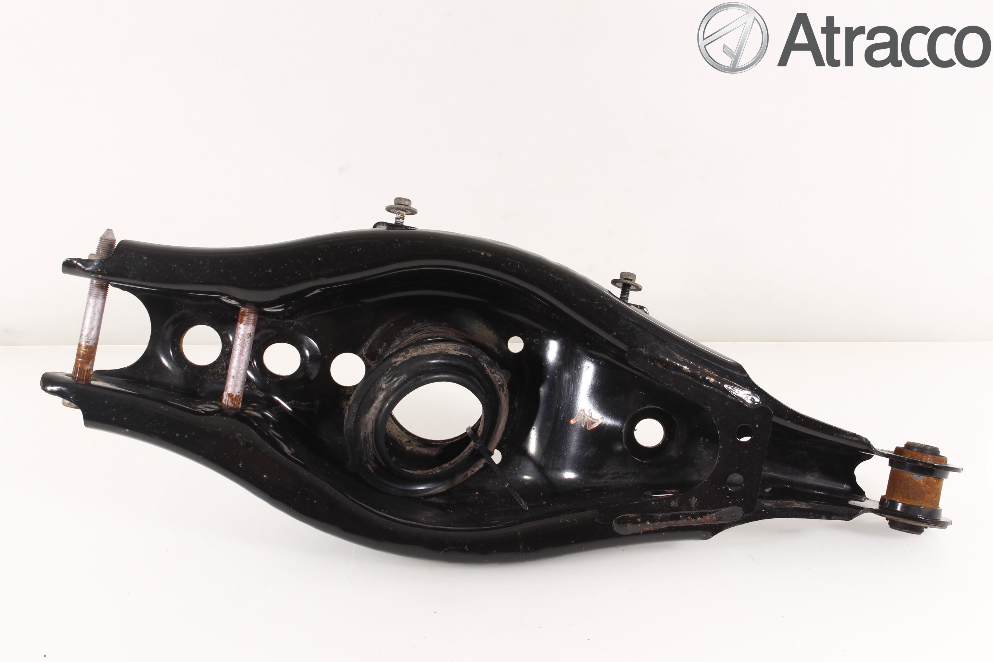 Toyota AURIS 13-19 Bärarm Bak Vänster