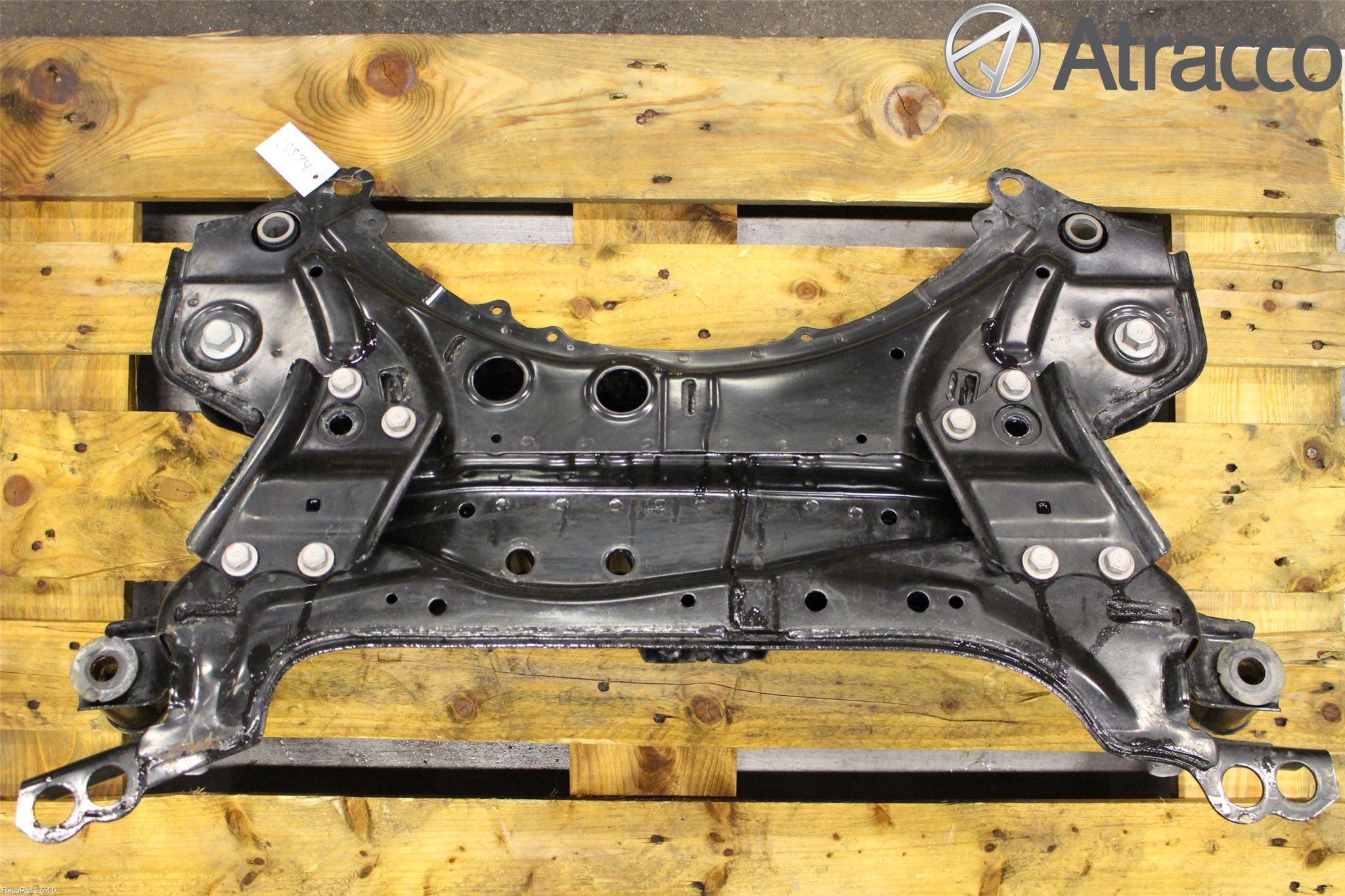 Toyota AVENSIS 16-18 Framvagnsbalk