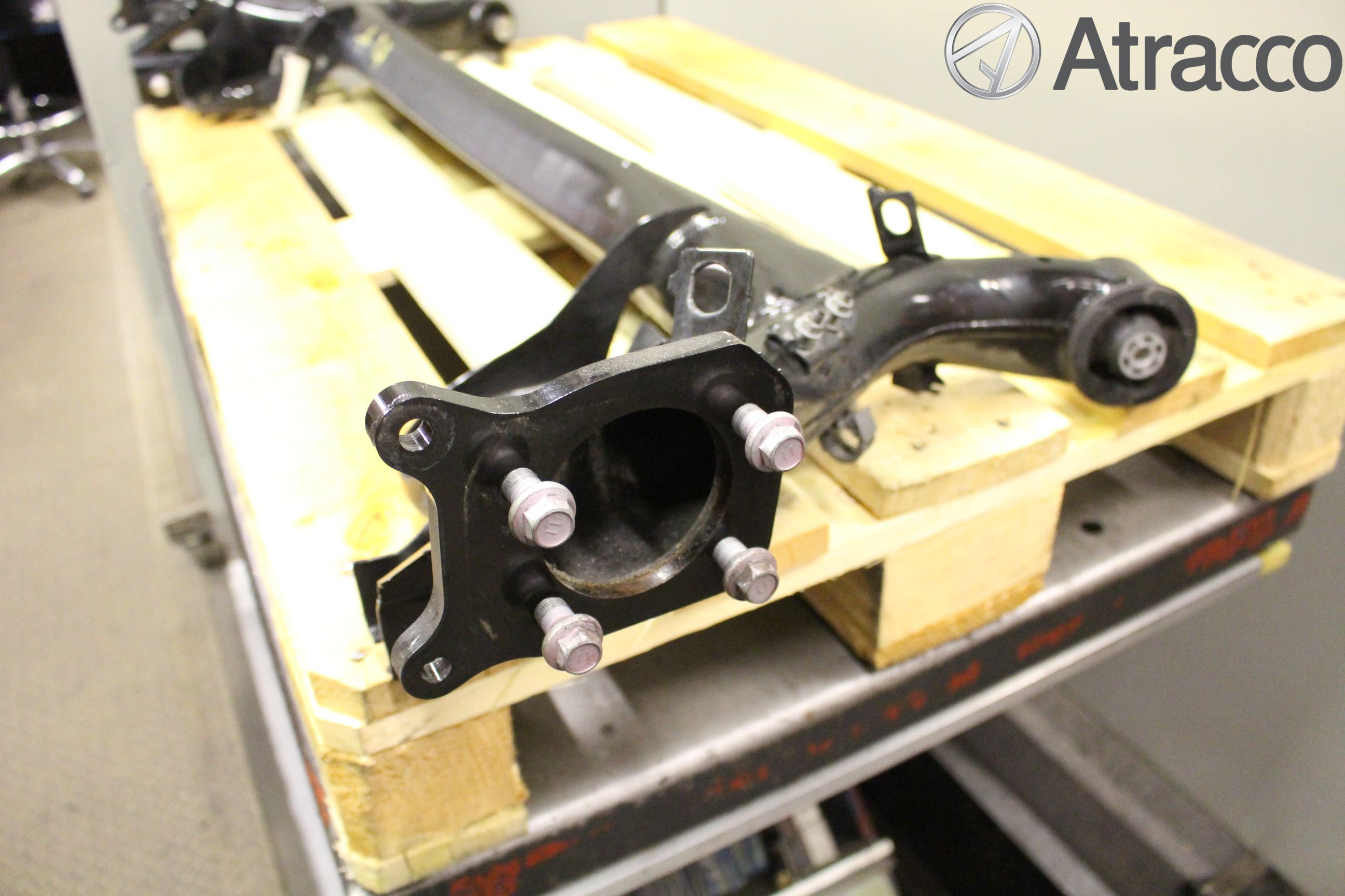 Toyota YARIS XP130 15-20 Bakaxelbalk