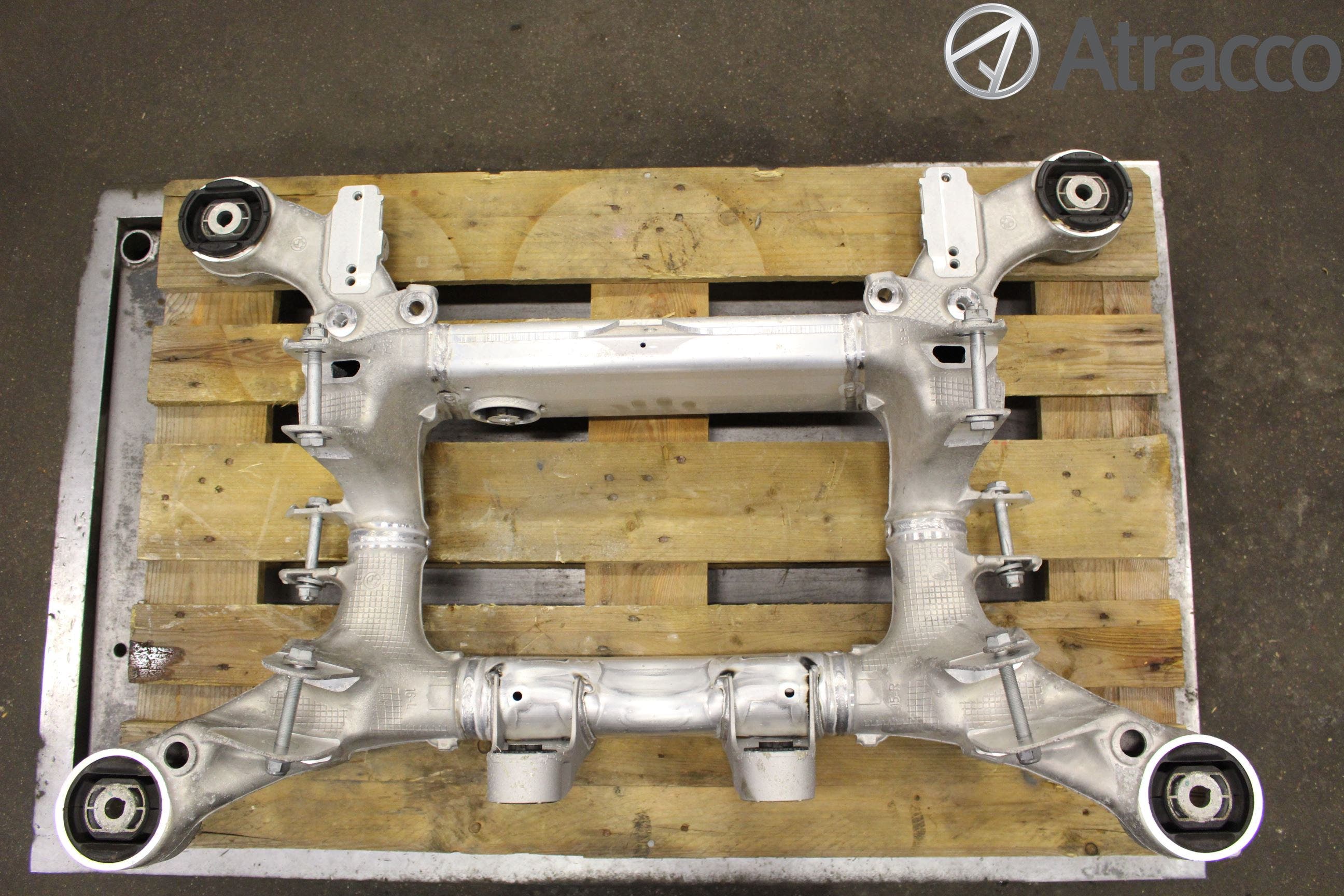 BMW 5 F10/F11/F18 09-17 Bakaxelbalk