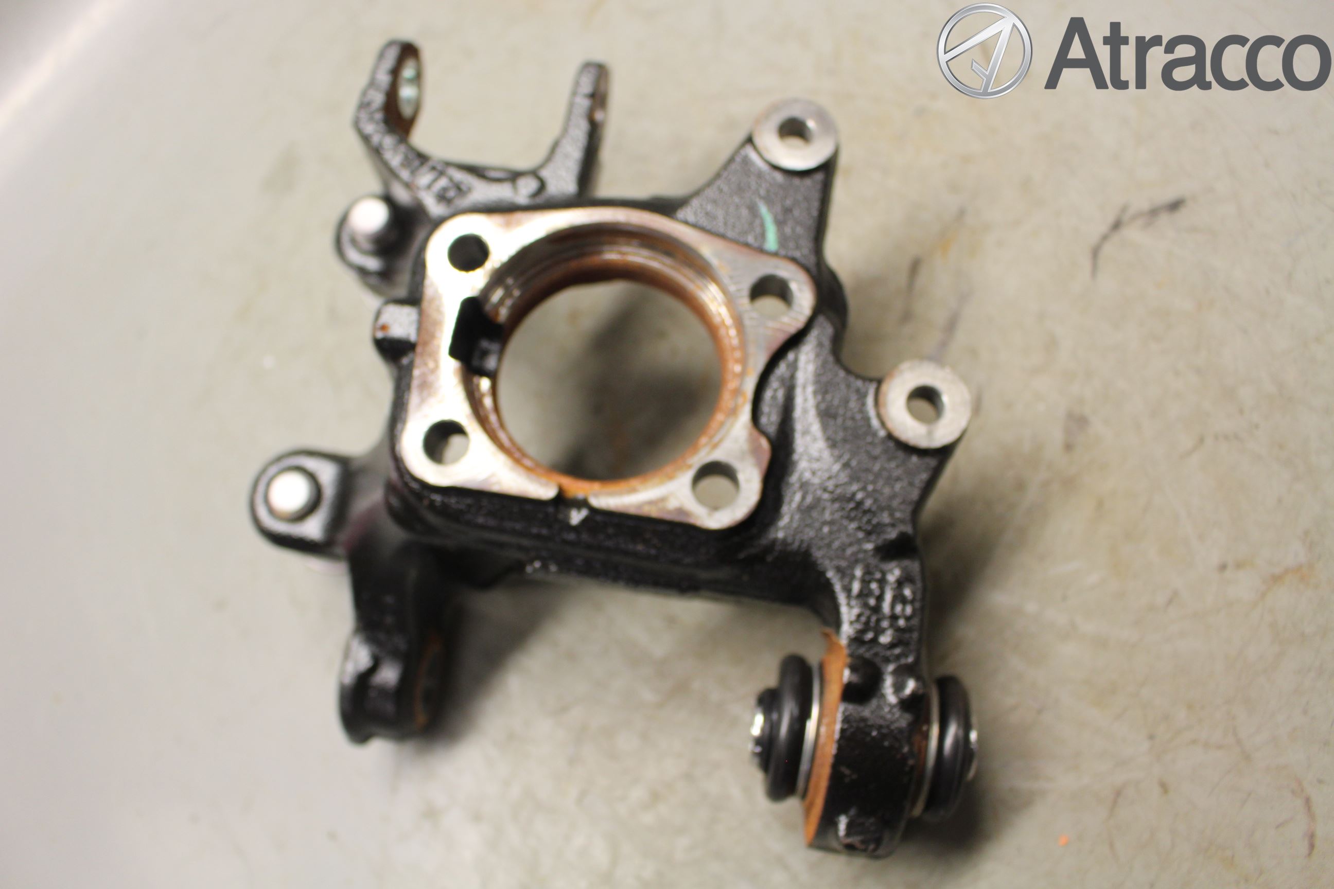 Toyota AURIS 13-19 Hjullagerhus-Spindel Vä B