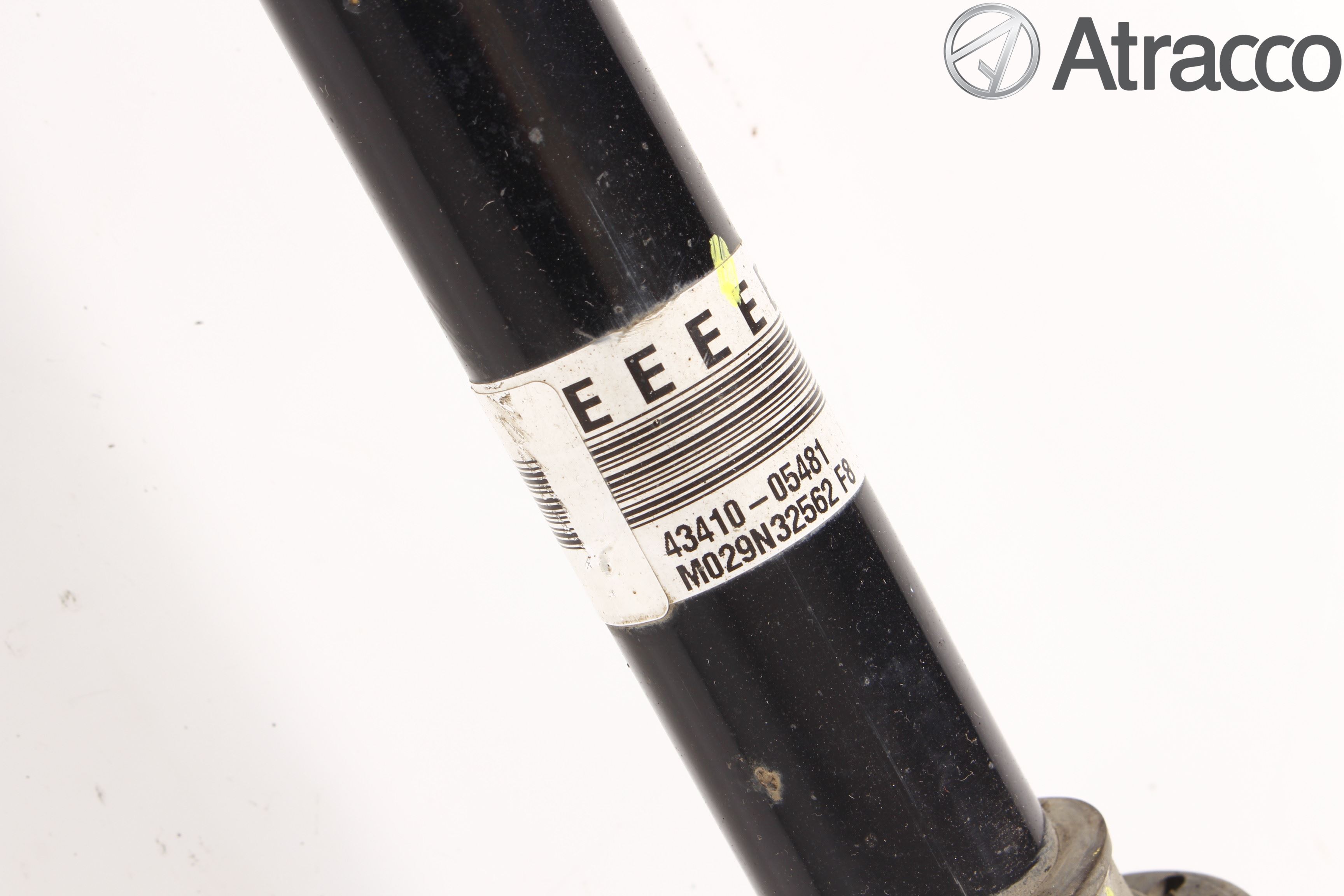 Toyota AVENSIS 09-15 Drivaxel Fram Höger