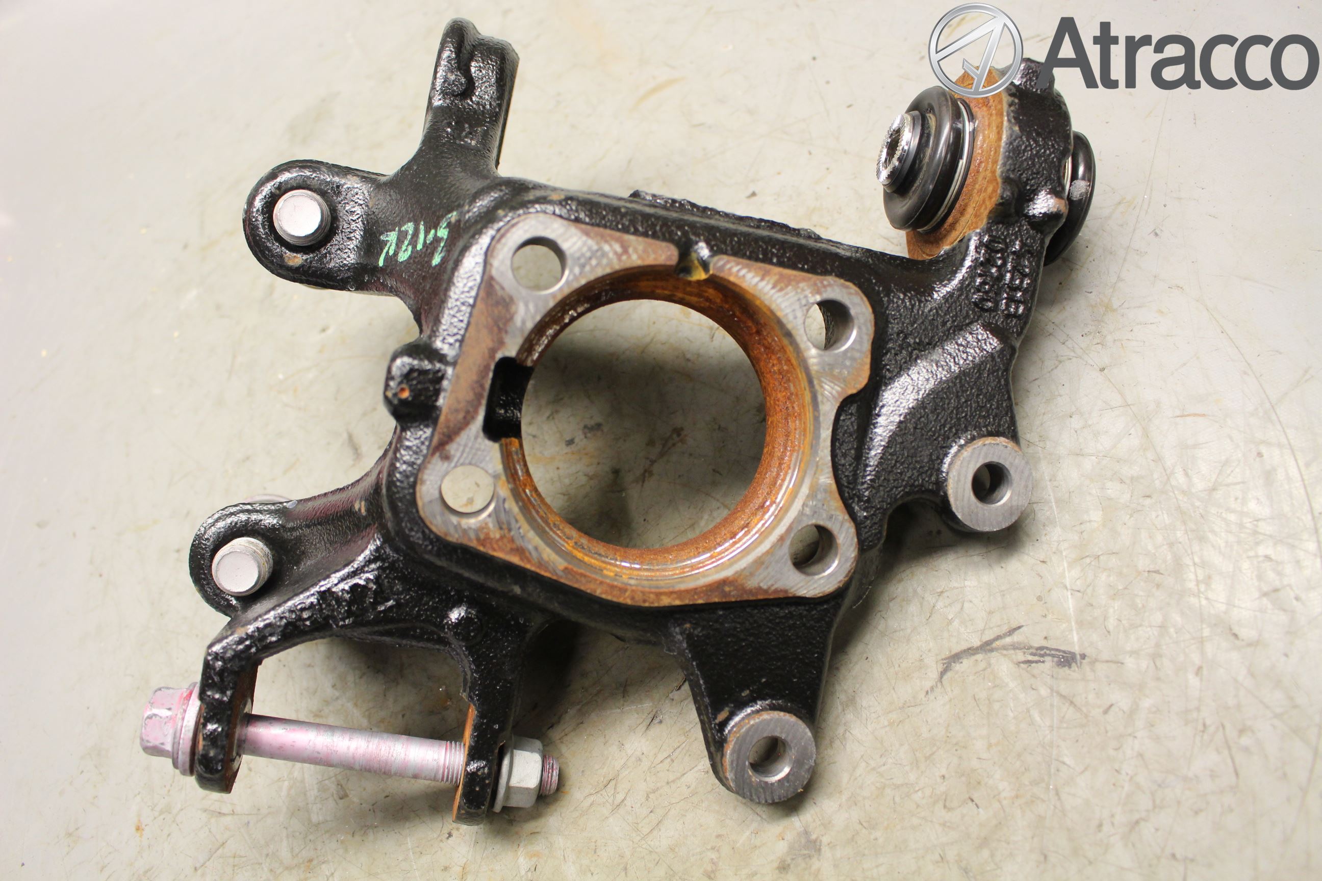 Toyota AURIS 13-19 Hjullagerhus-Spindel Hö B