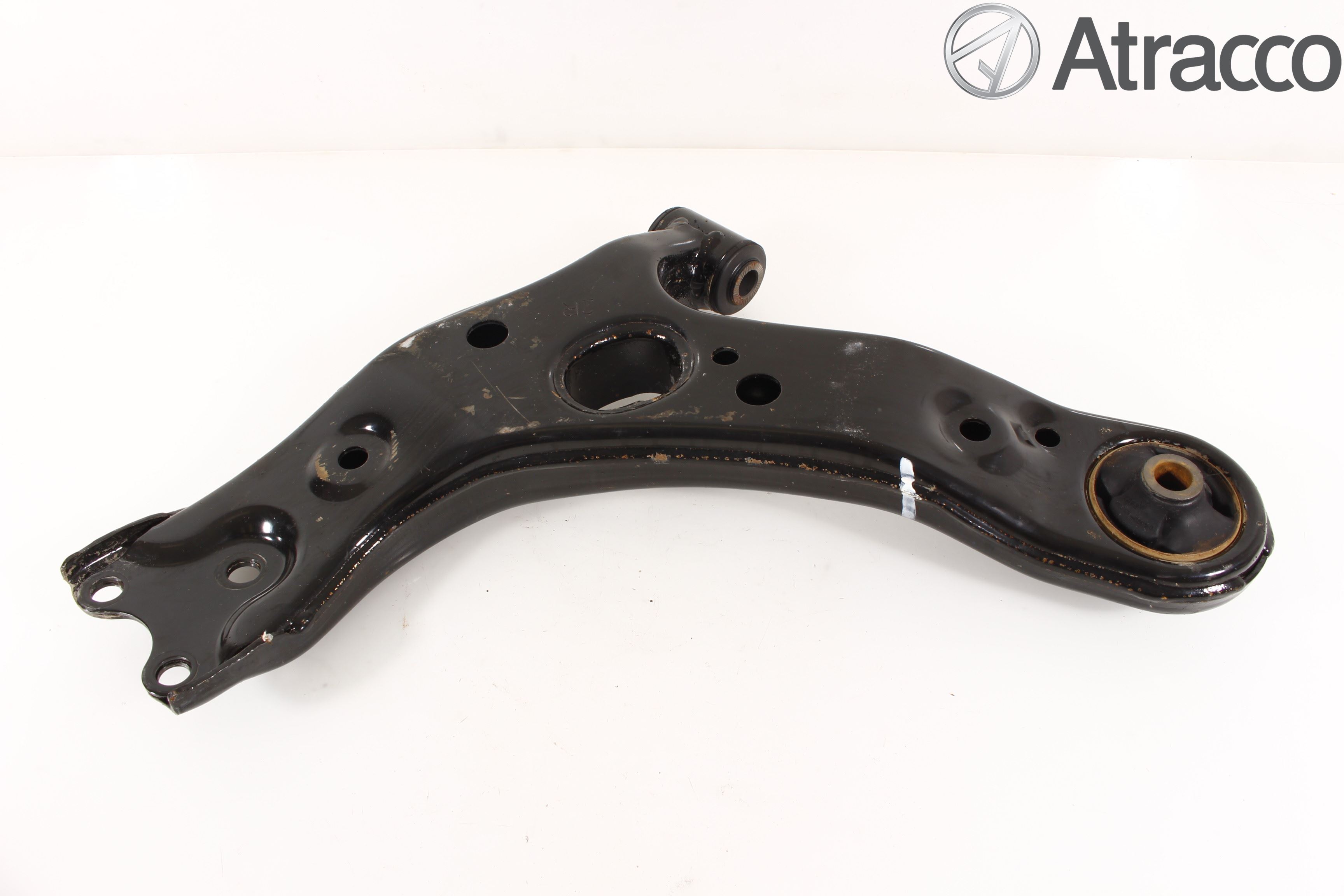 Toyota AVENSIS 16-18 Bärarm Fram Undre Hö