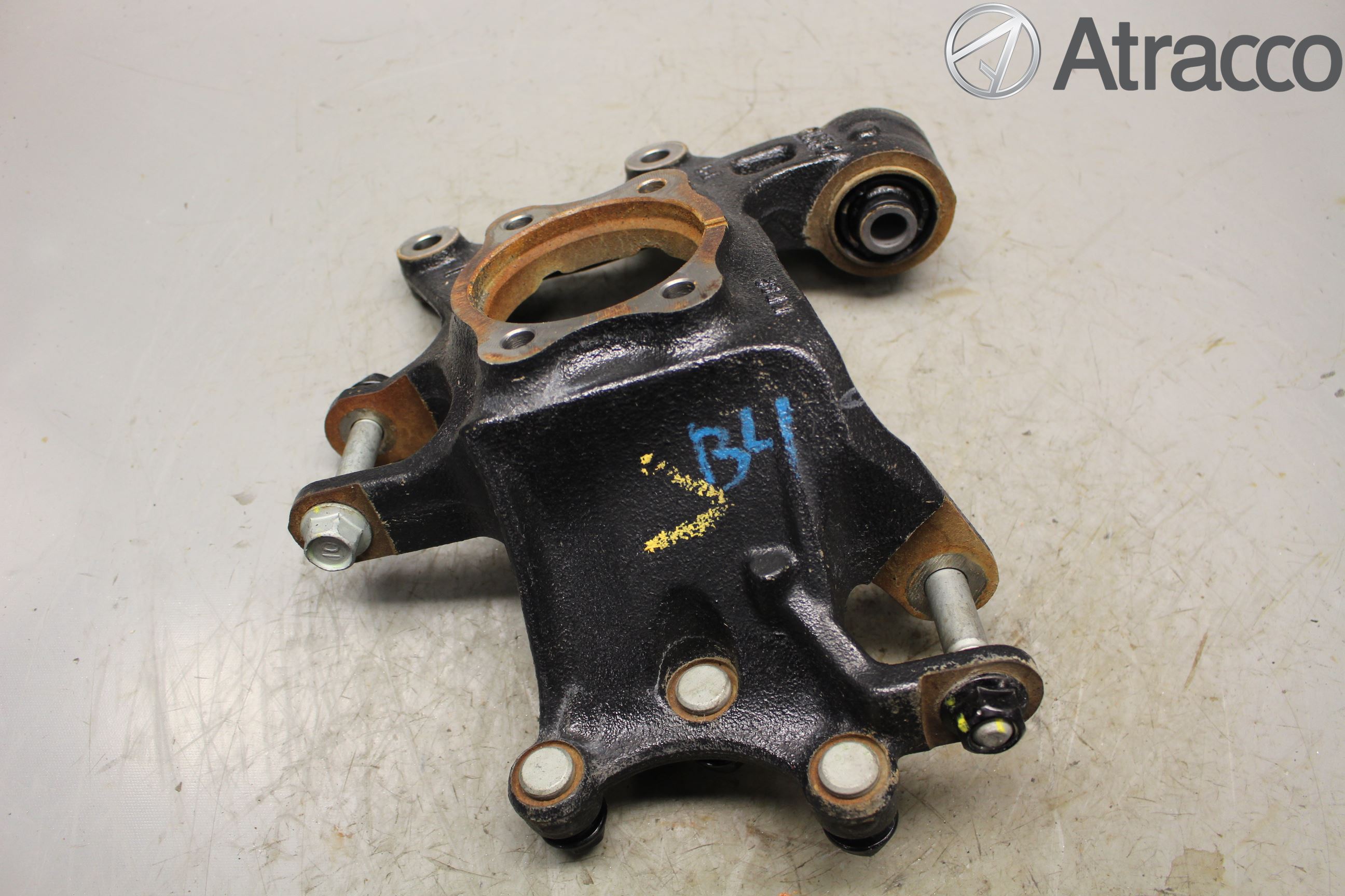 Hyundai TUCSON 05- Hjullagerhus-Spindel Vä B