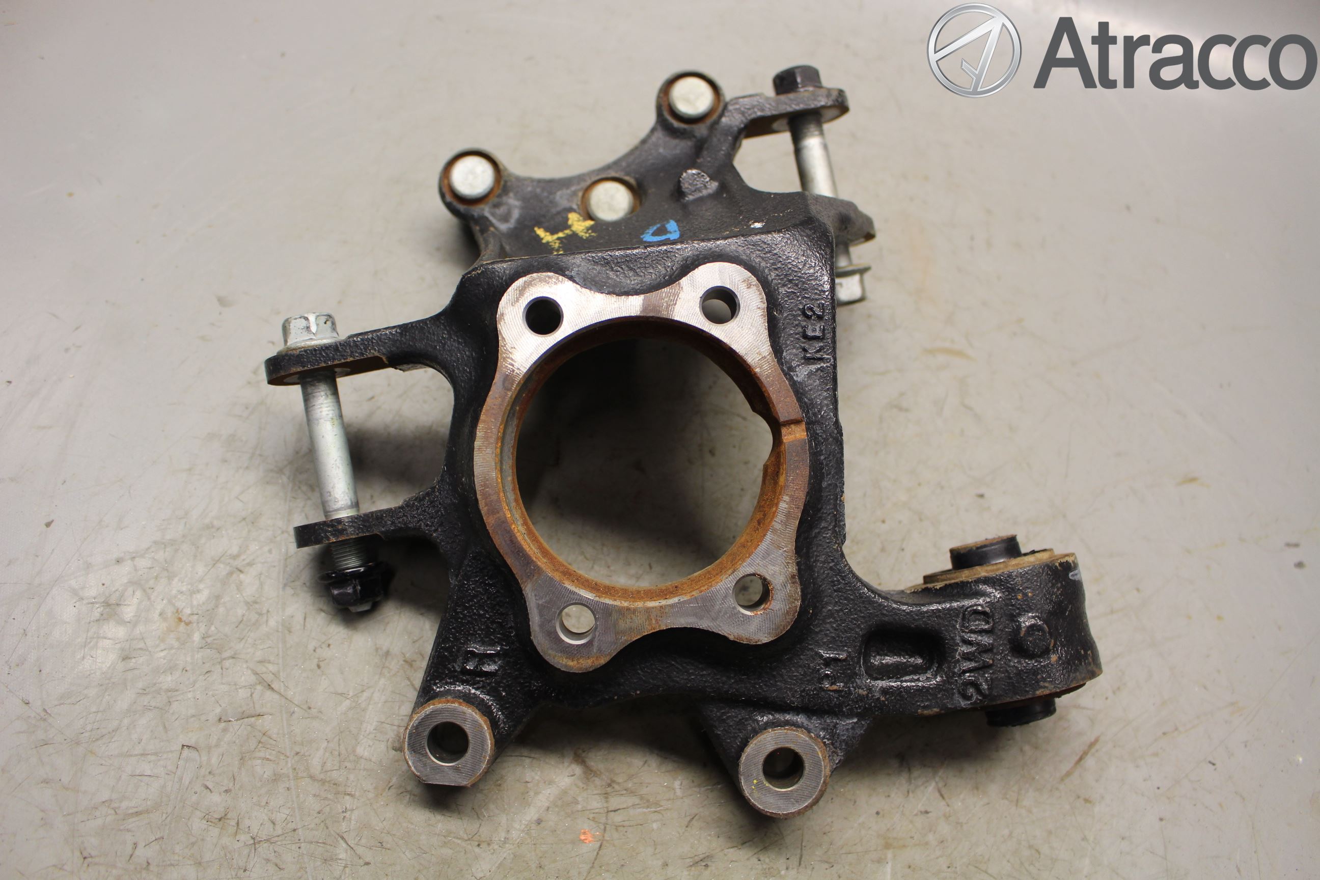 Hyundai TUCSON 05- Hjullagerhus-Spindel Hö B