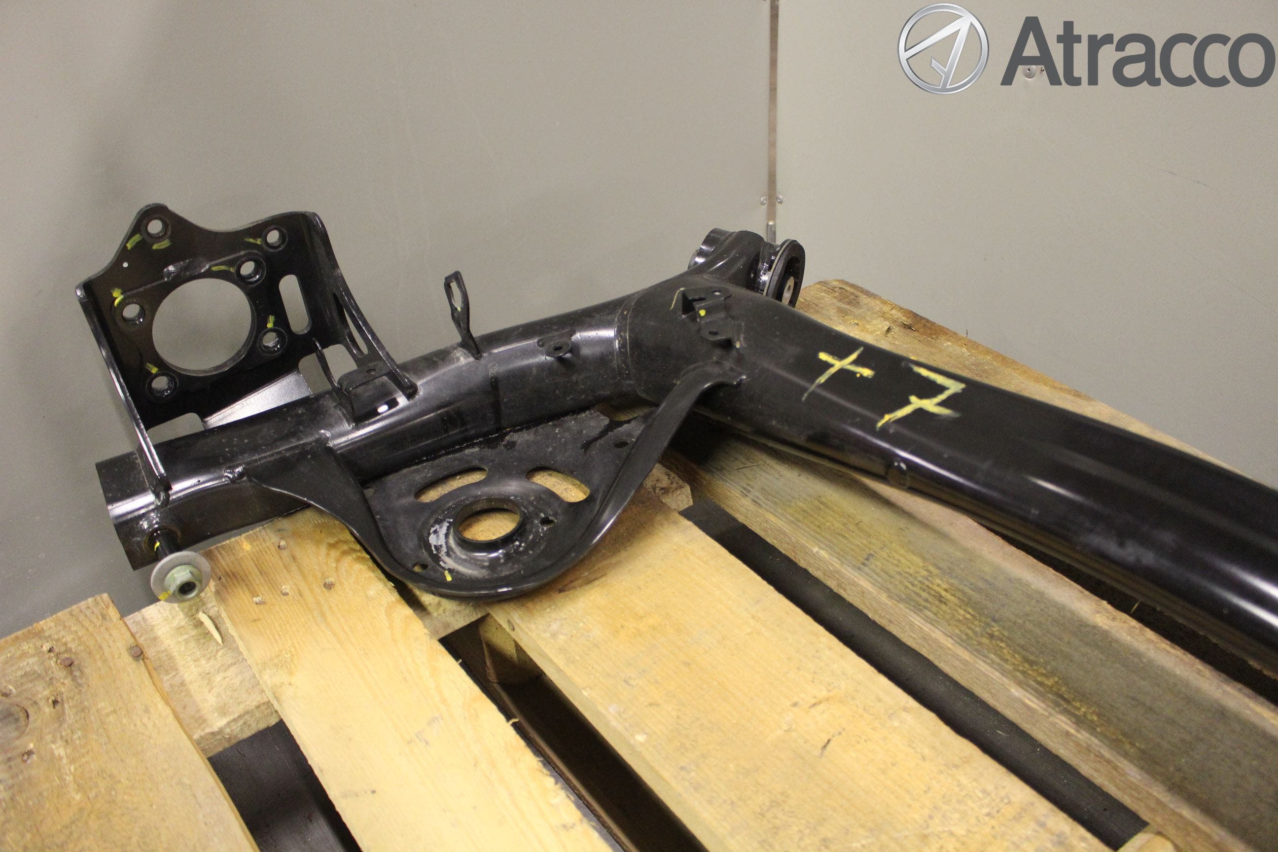 Suzuki VITARA 15- Bakaxelbalk