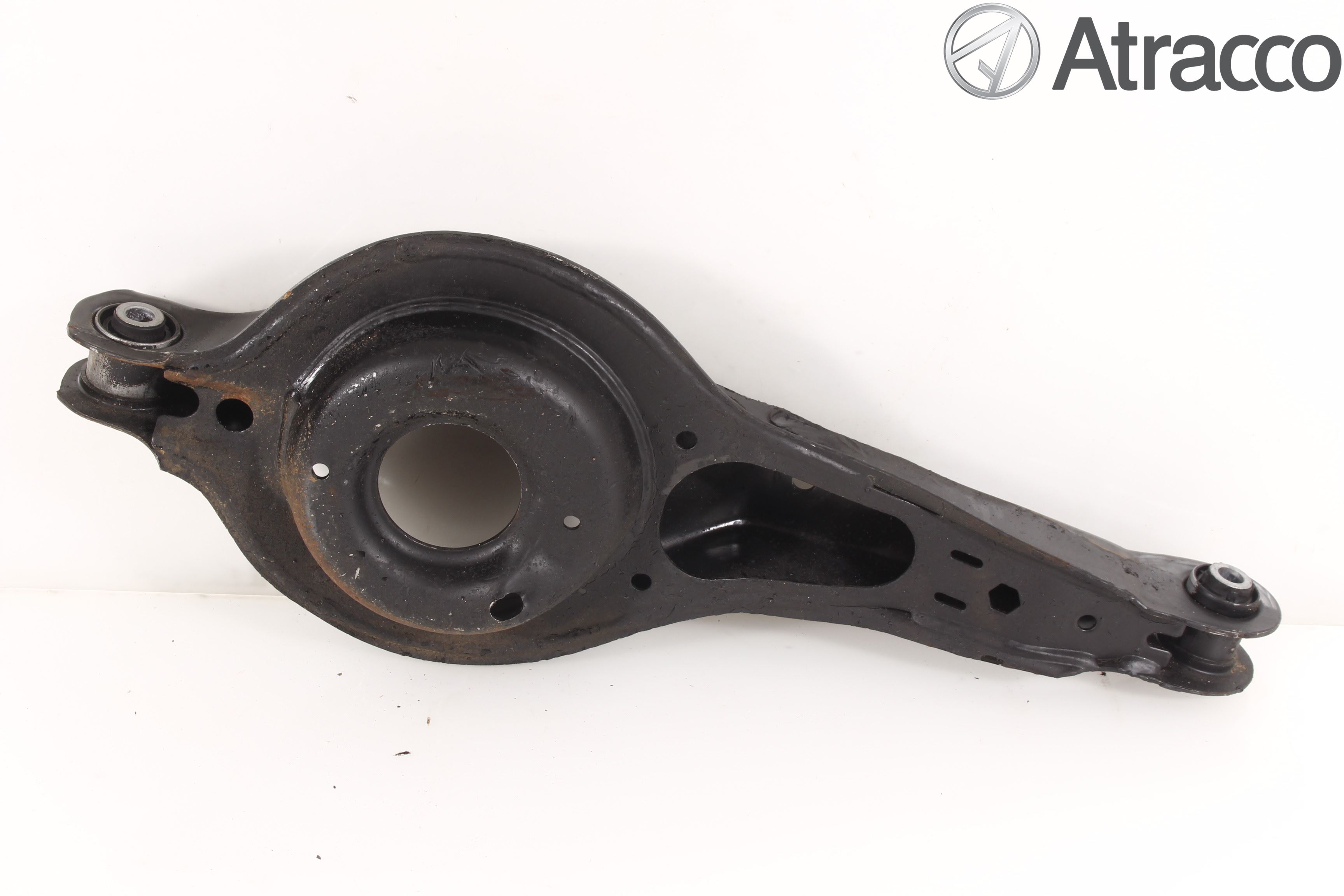 Ford FOCUS 15-18 Bärarm Bak Vänster