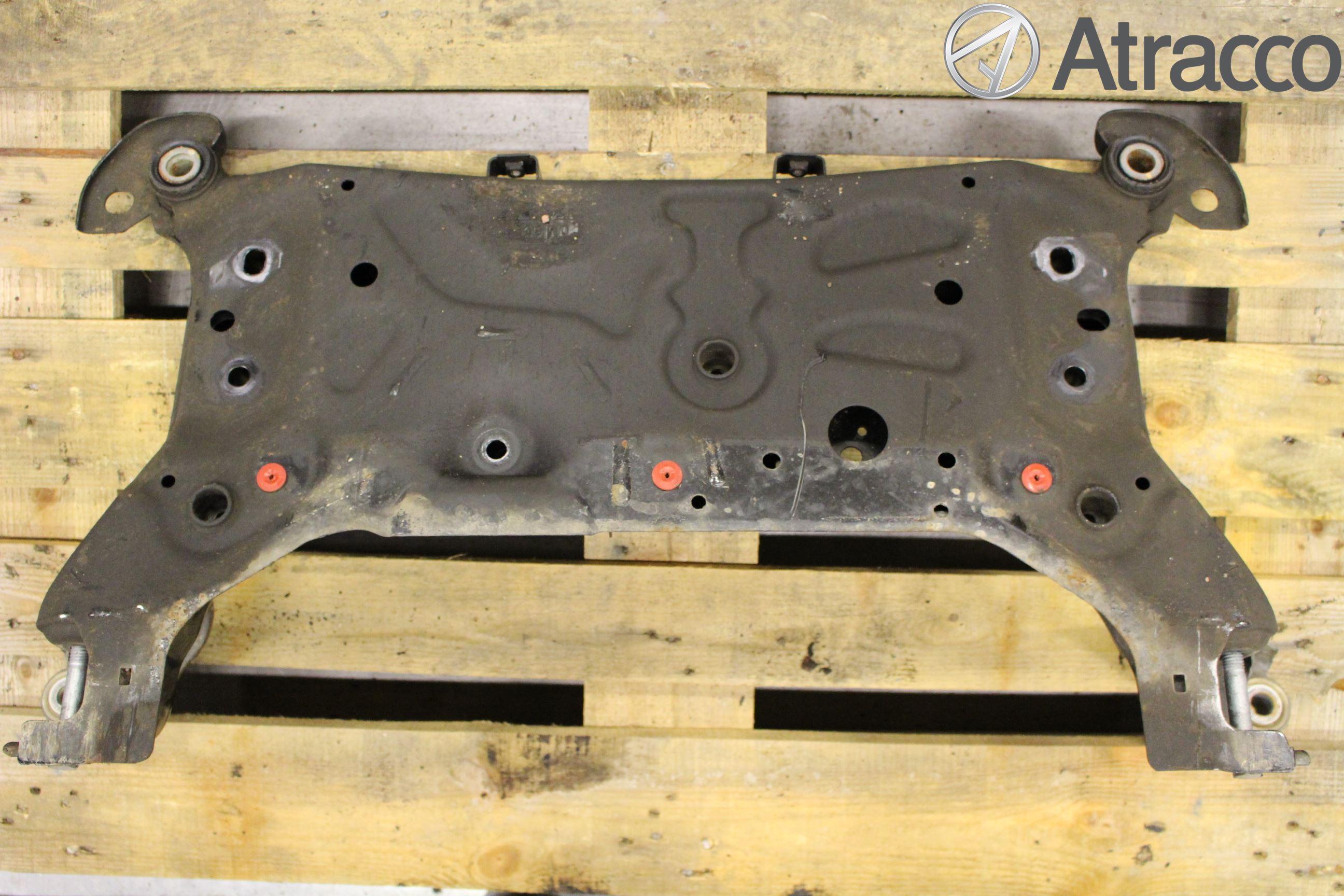 Ford FOCUS 15-18 Framvagnsbalk