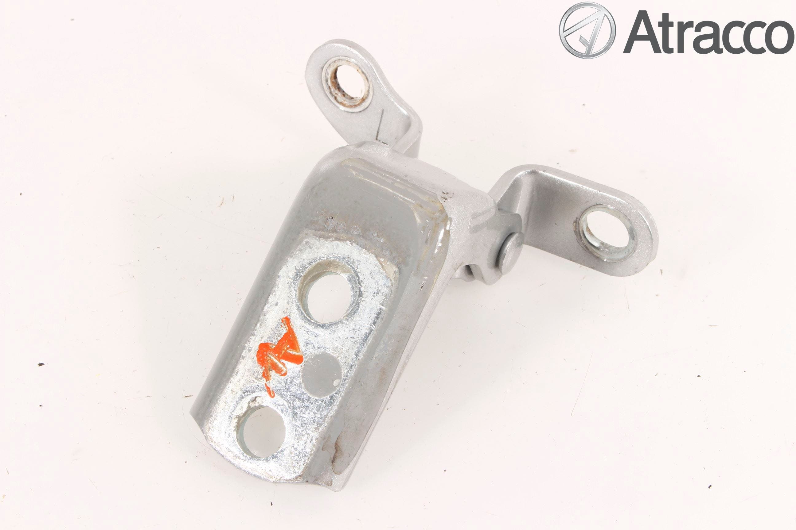 Toyota HILUX 05-16 Dörrgångjärn