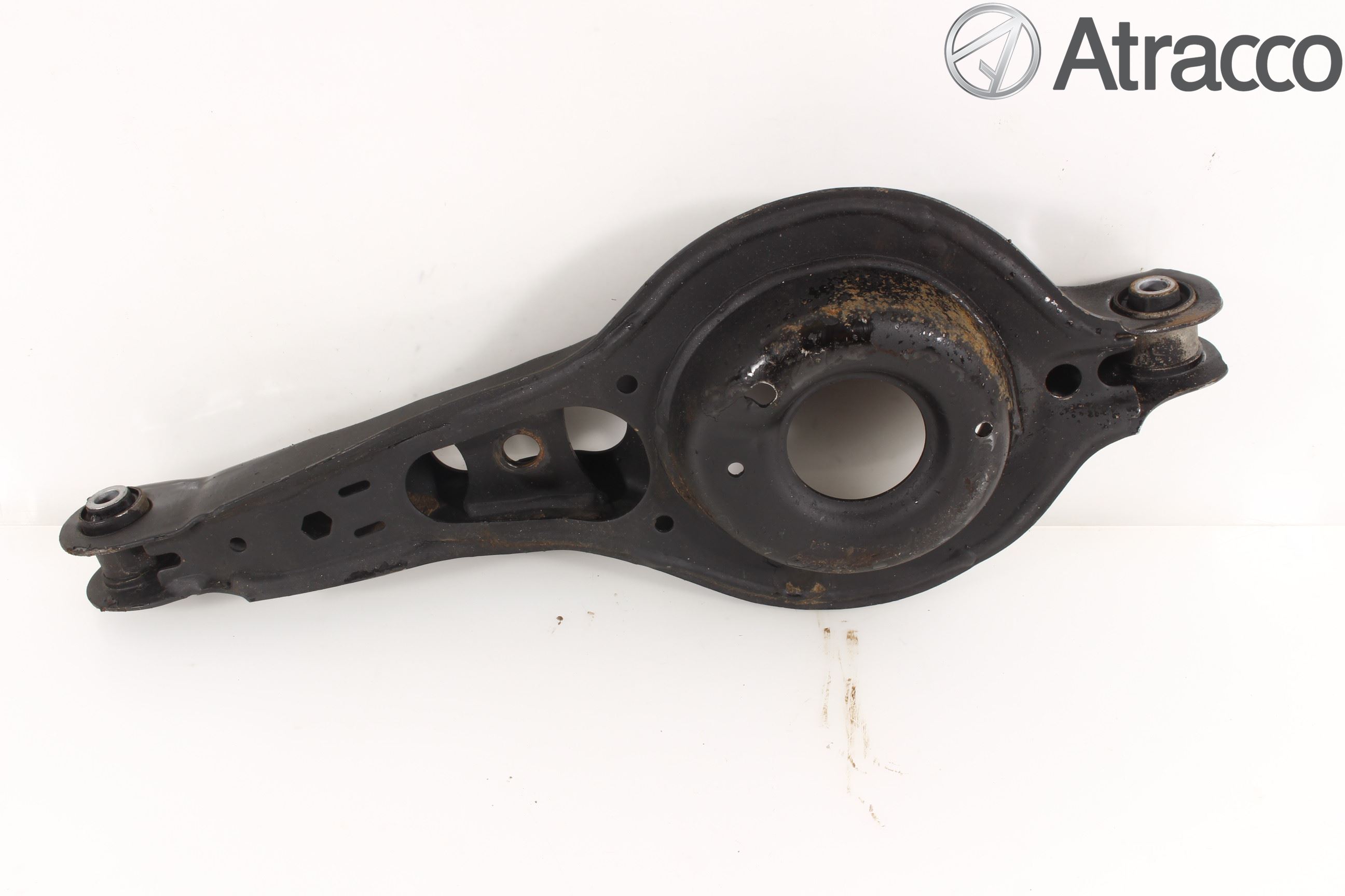 Ford FOCUS 15-18 Bärarm Bak Vänster