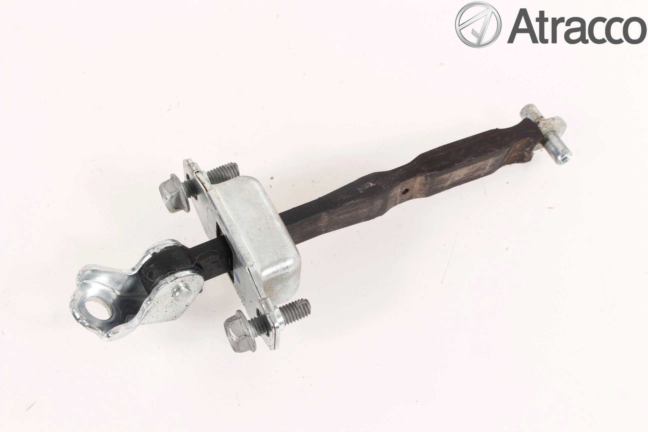 Suzuki SX4 S-CROSS 14-21 Dörrstopp