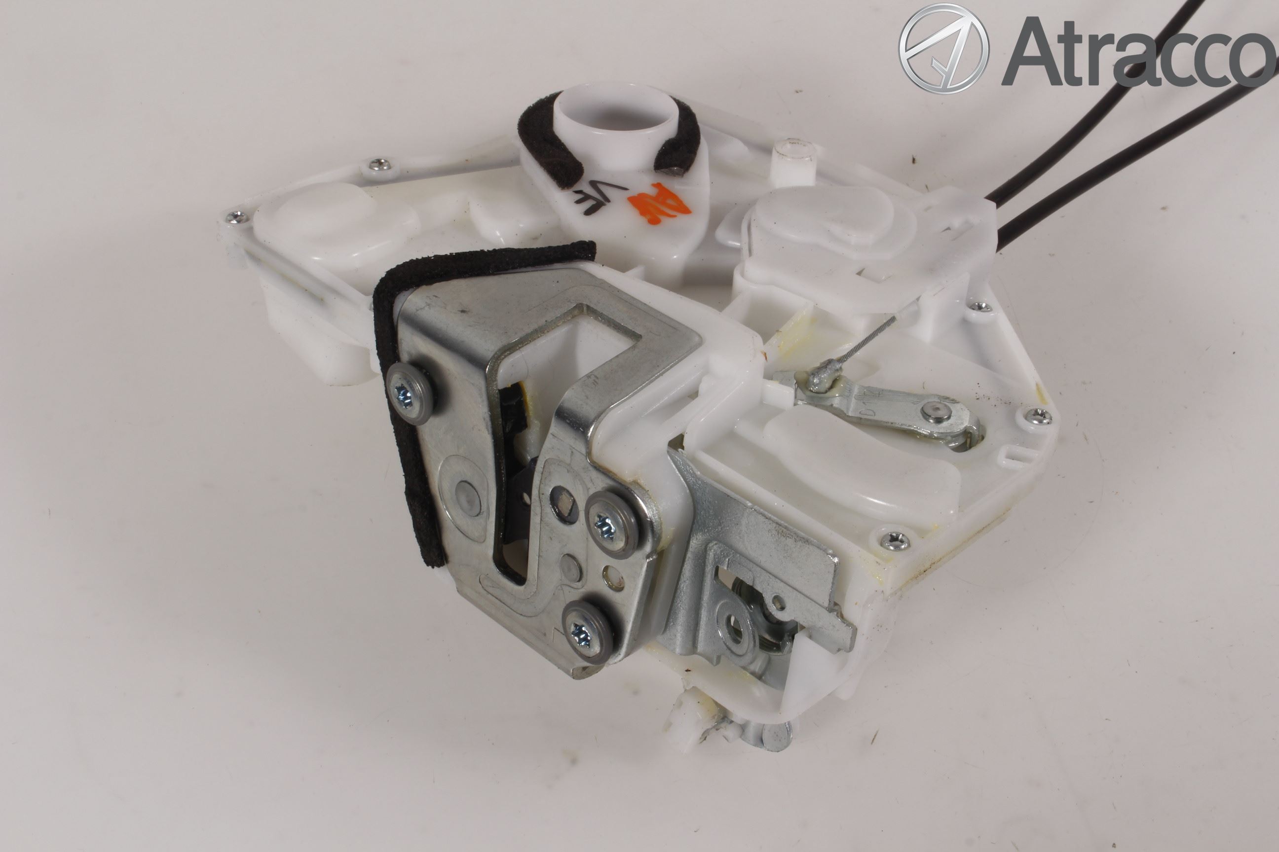 Suzuki SX4 S-CROSS 14-21 Låskista-Dörrlås