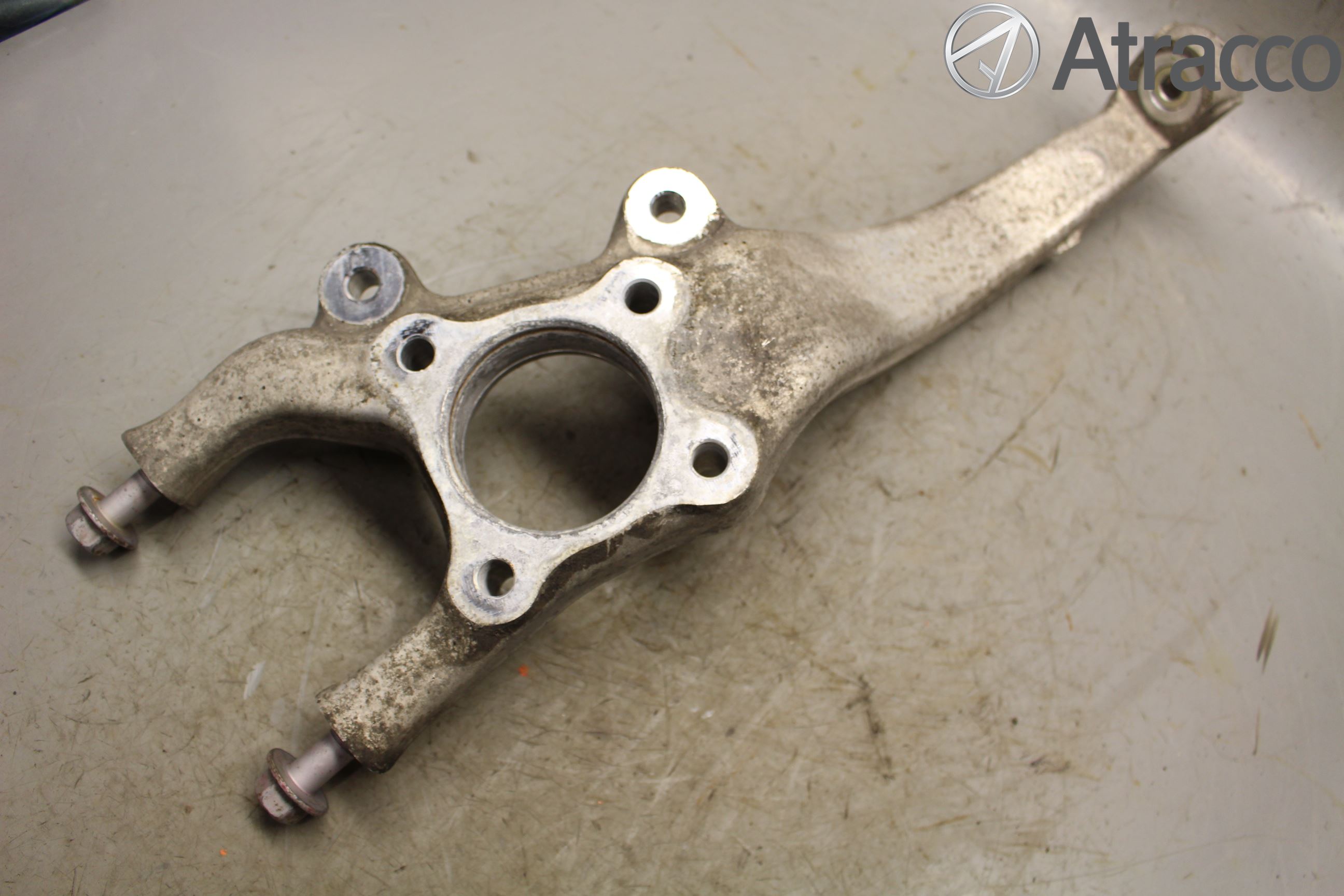 Lexus IS 220d/250/350 06-13 Styrspindel Lagerhus Hö
