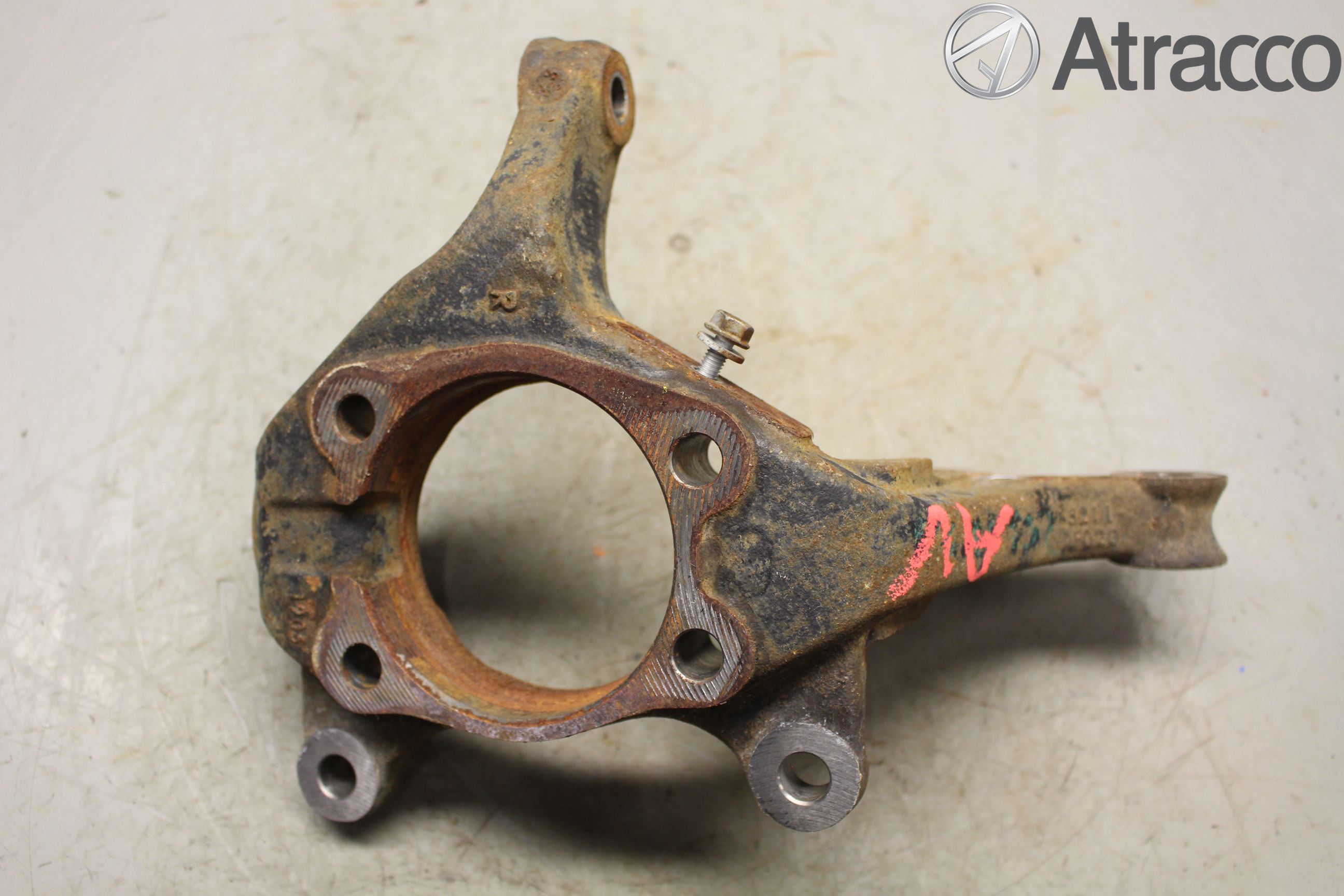 Toyota VERSO 09-18 Styrspindel Lagerhus Hö