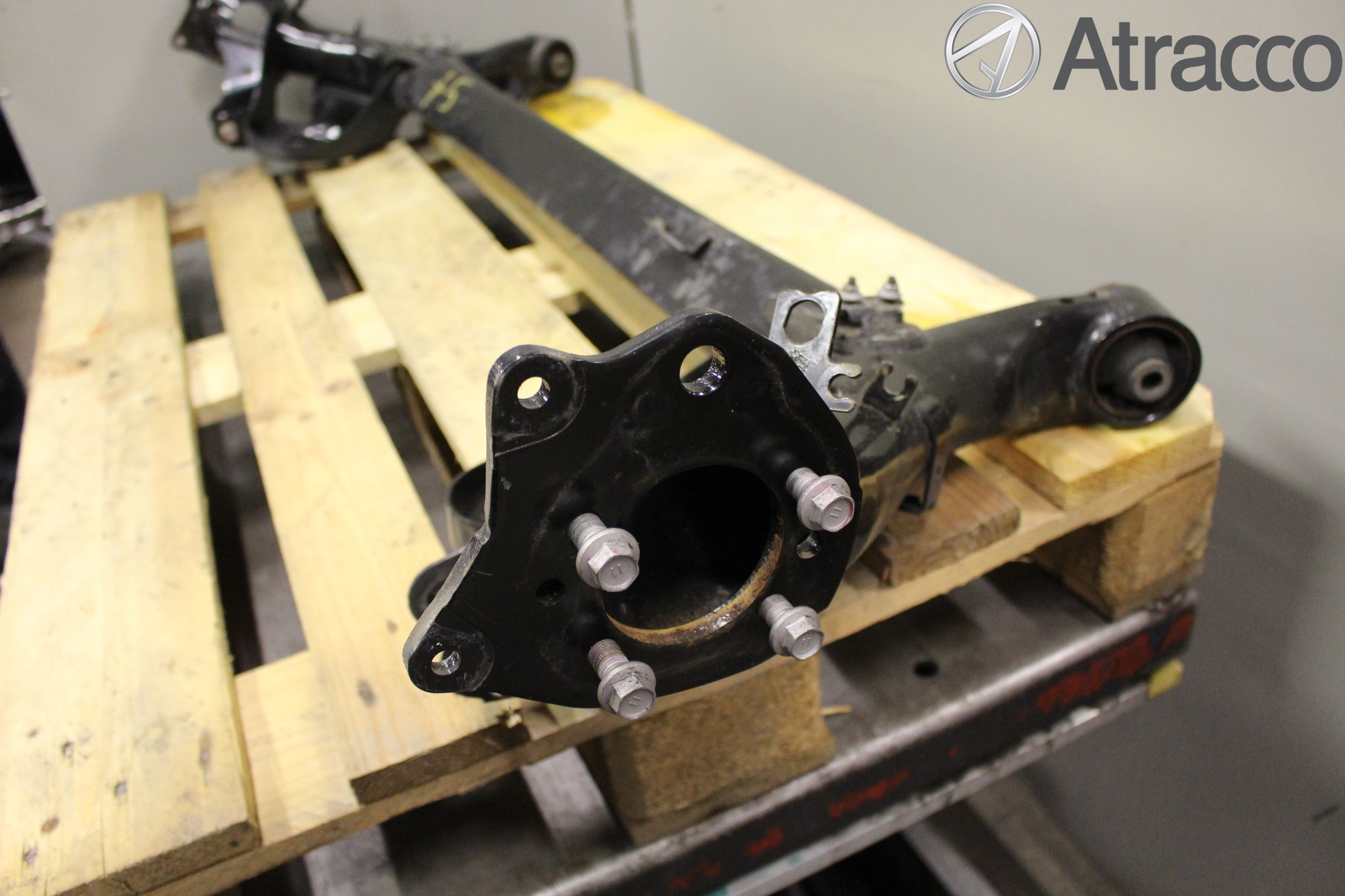 Toyota VERSO 09-18 Bakaxelbalk