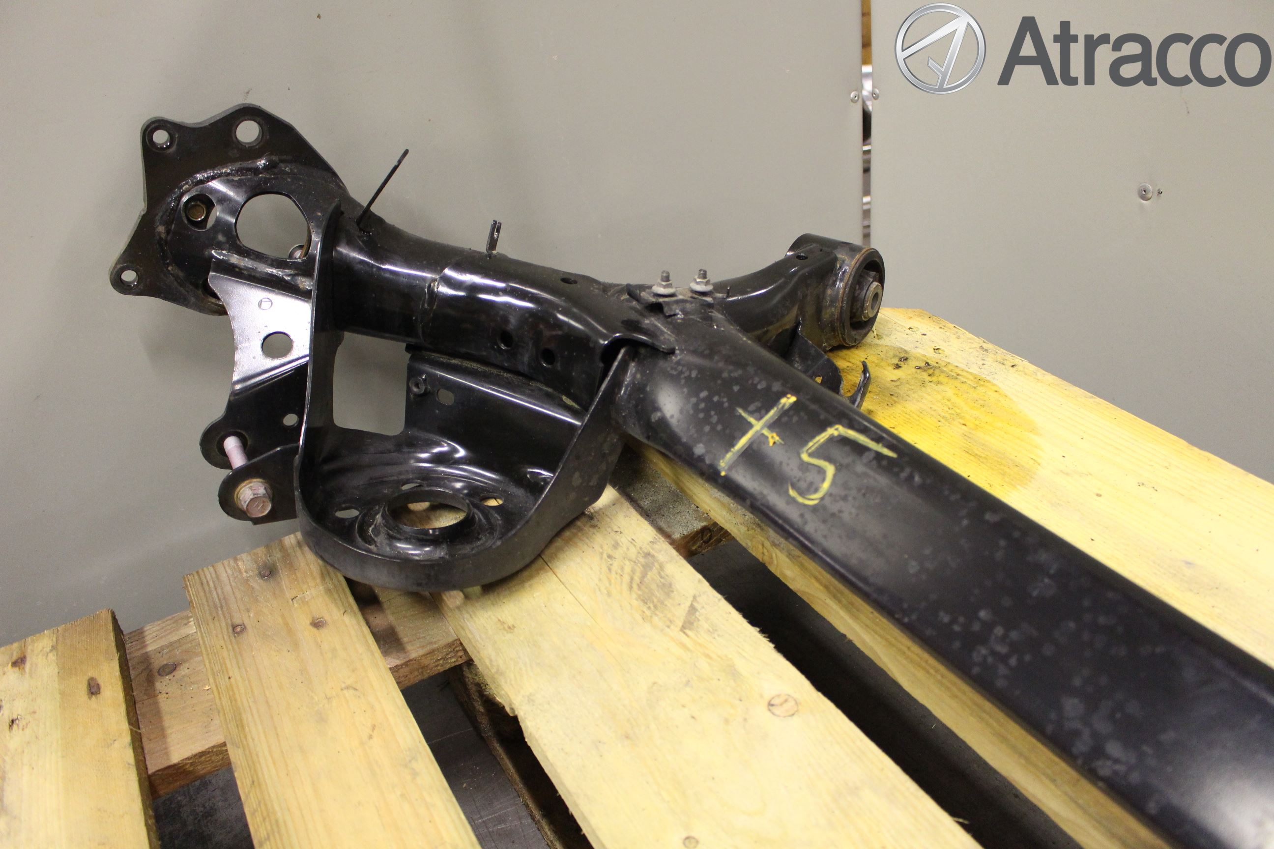 Toyota VERSO 09-18 Bakaxelbalk