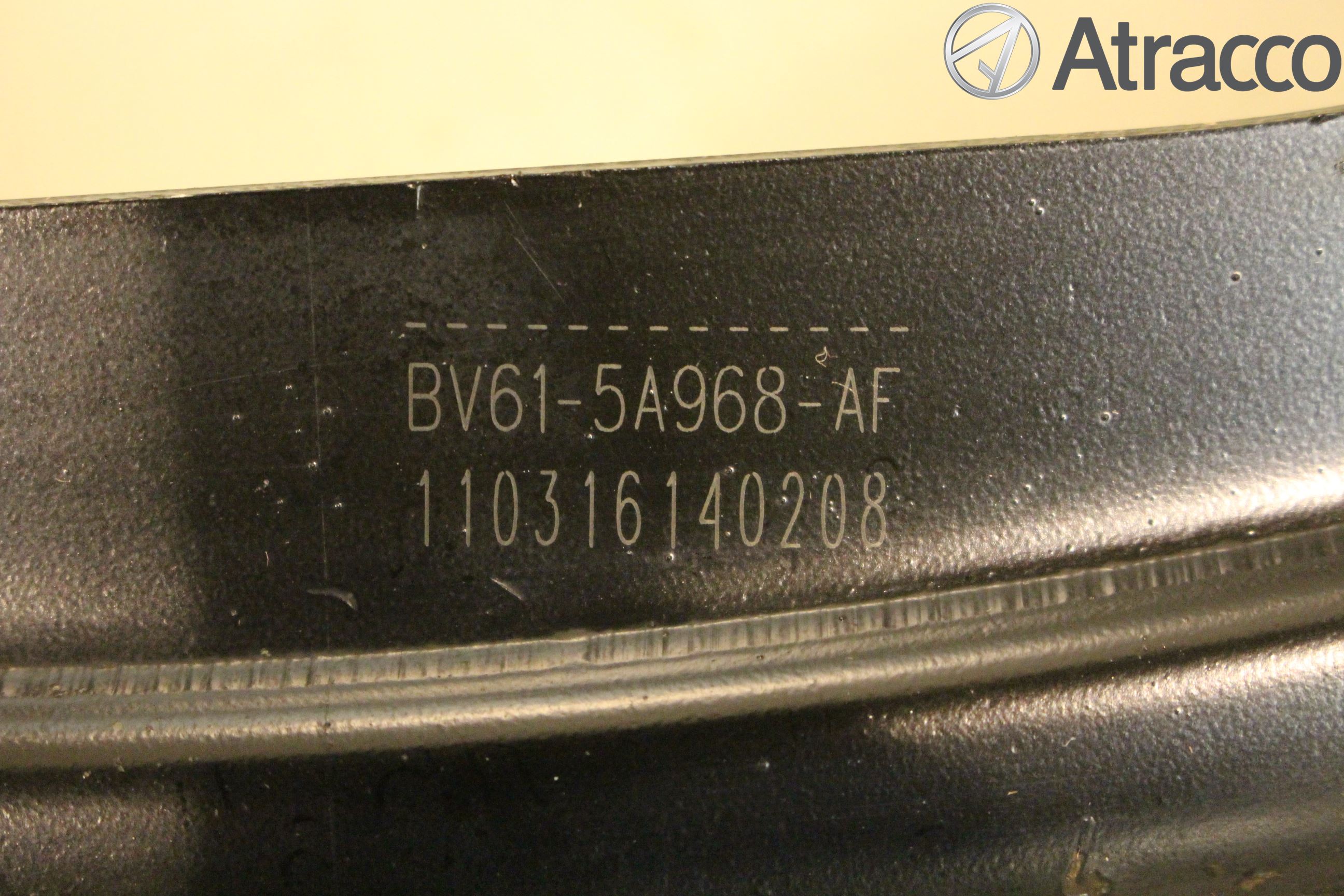 Ford FOCUS 15-18 Bärarm Bak Höger