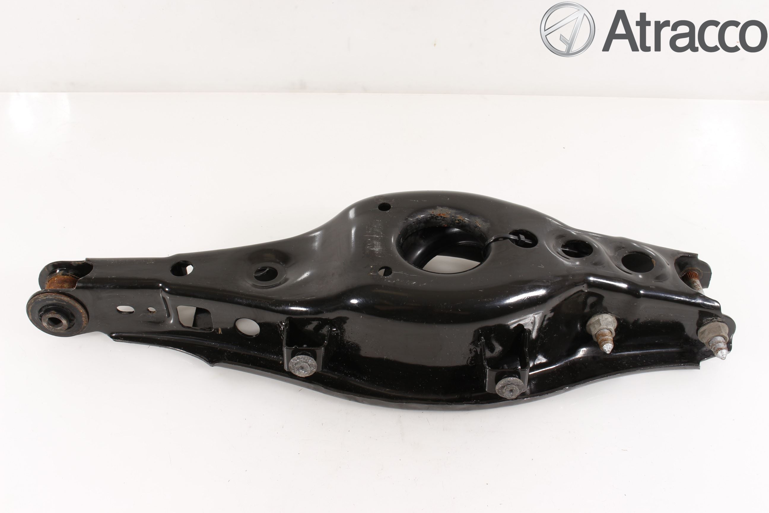 Toyota AVENSIS 16-18 Bärarm Bak Höger