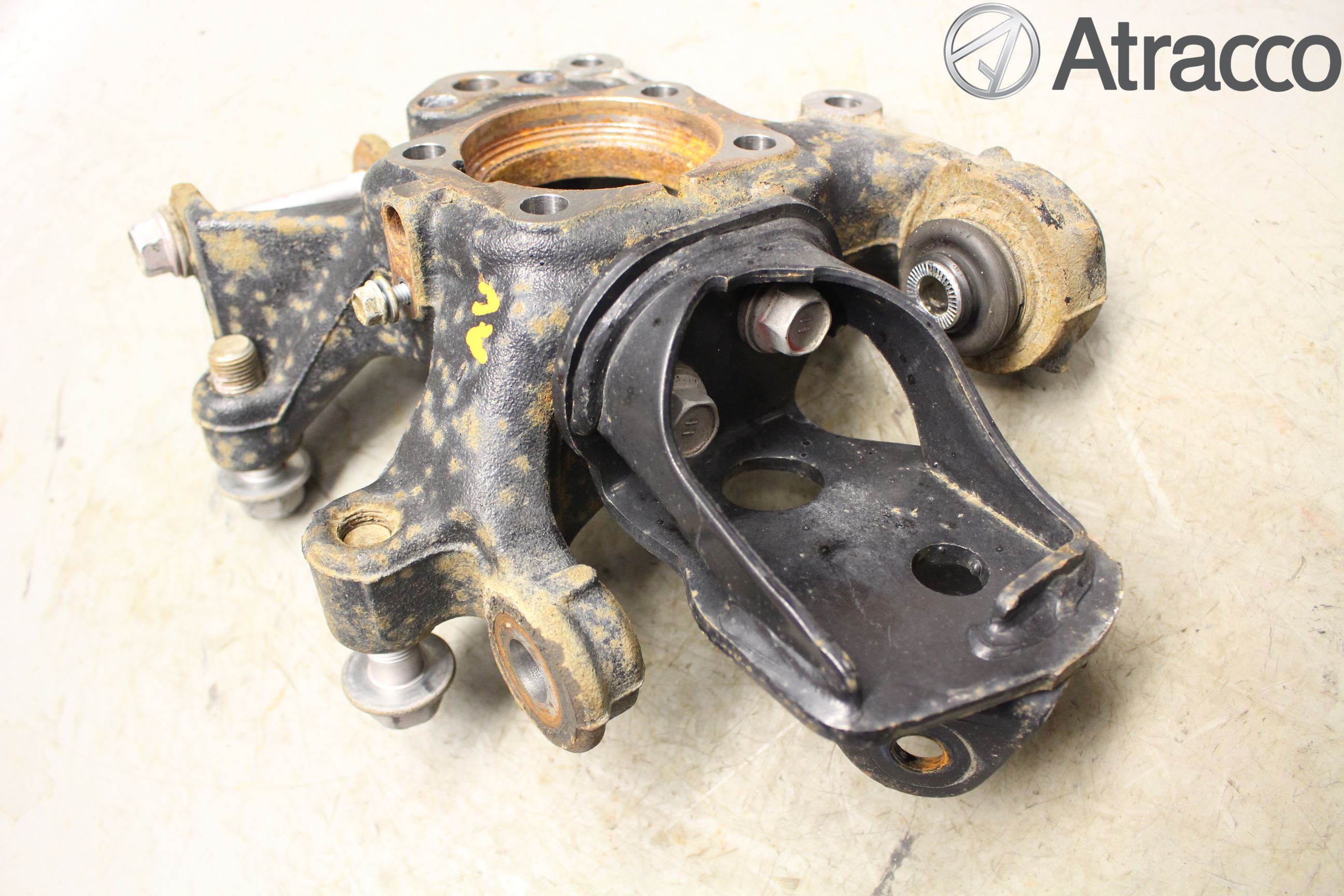 Toyota RAV4 13-18 Hjullagerhus-Spindel Vä B