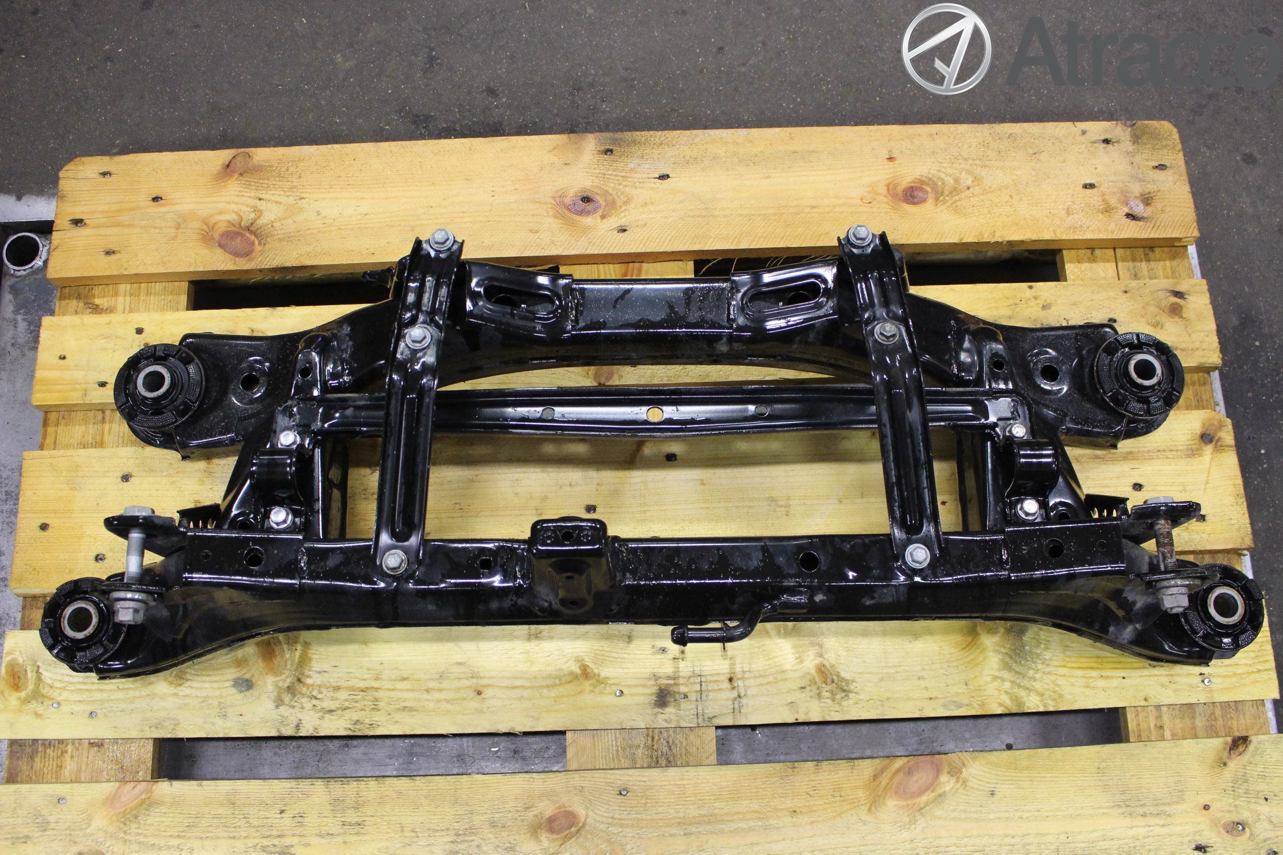 Toyota AURIS 13-19 Bakaxelbalk