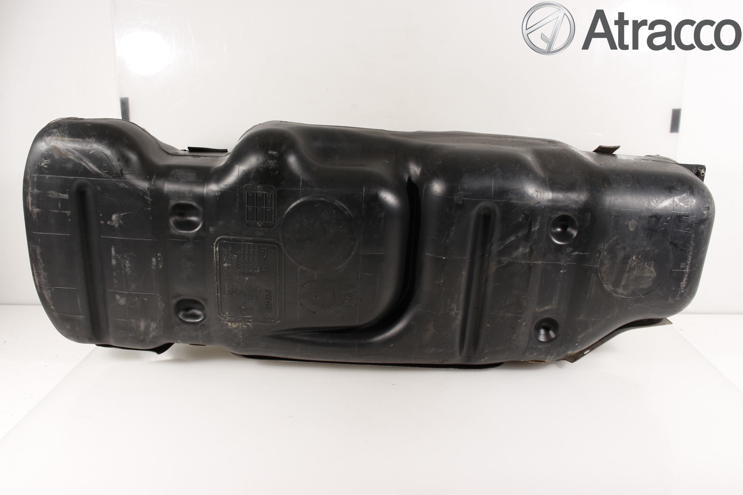 Toyota HILUX 05-16 Bränsletank Diesel