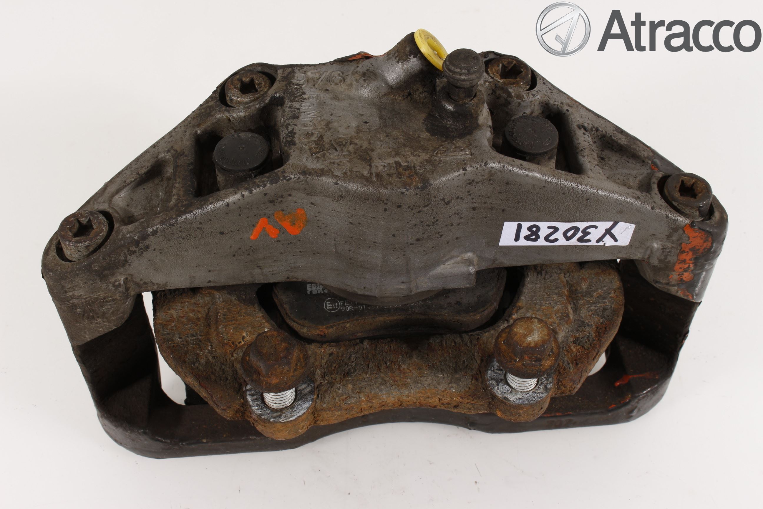 Ford FOCUS     04-07 Bromsok Fram Höger