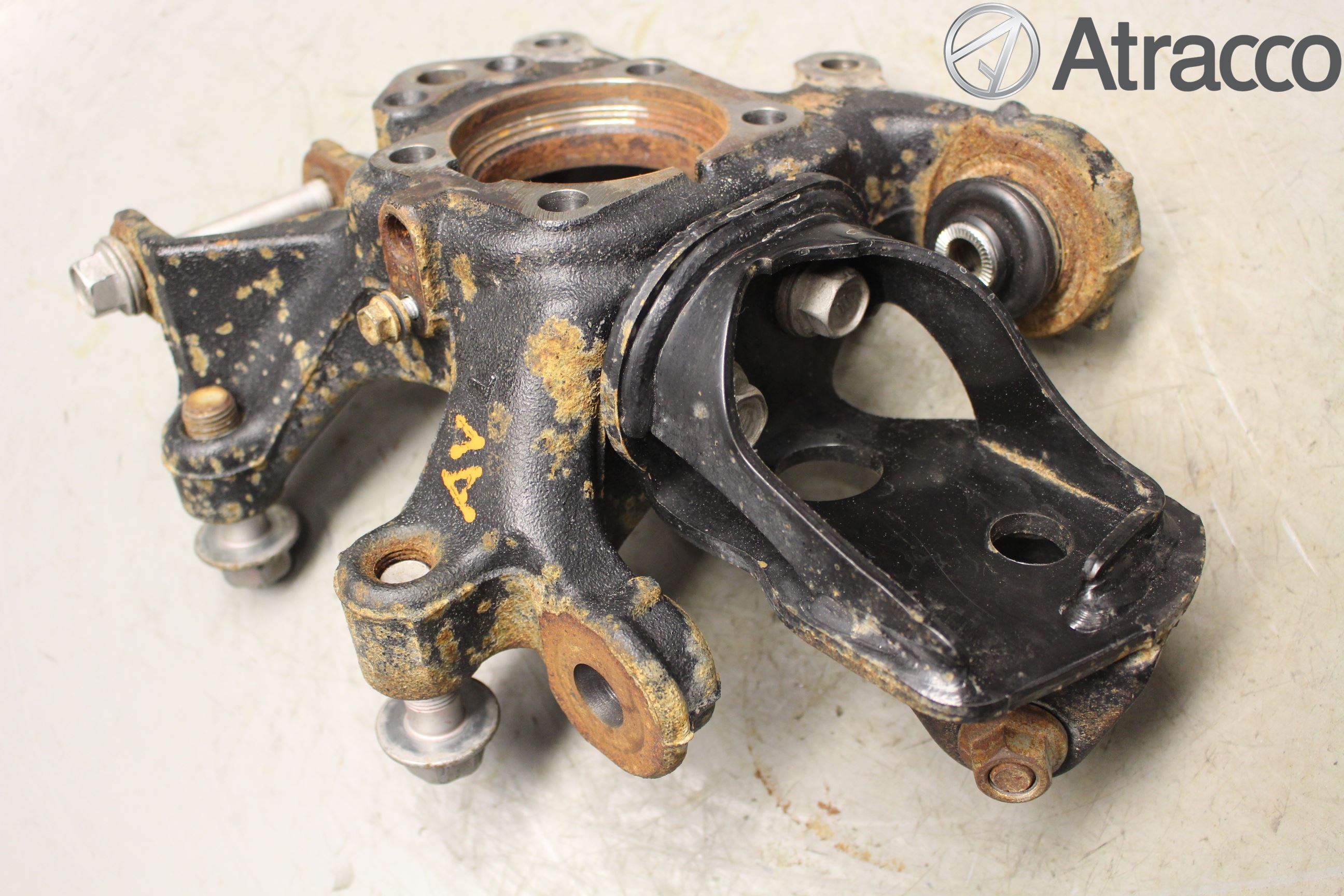 Toyota RAV4 13-18 Hjullagerhus-Spindel Vä B