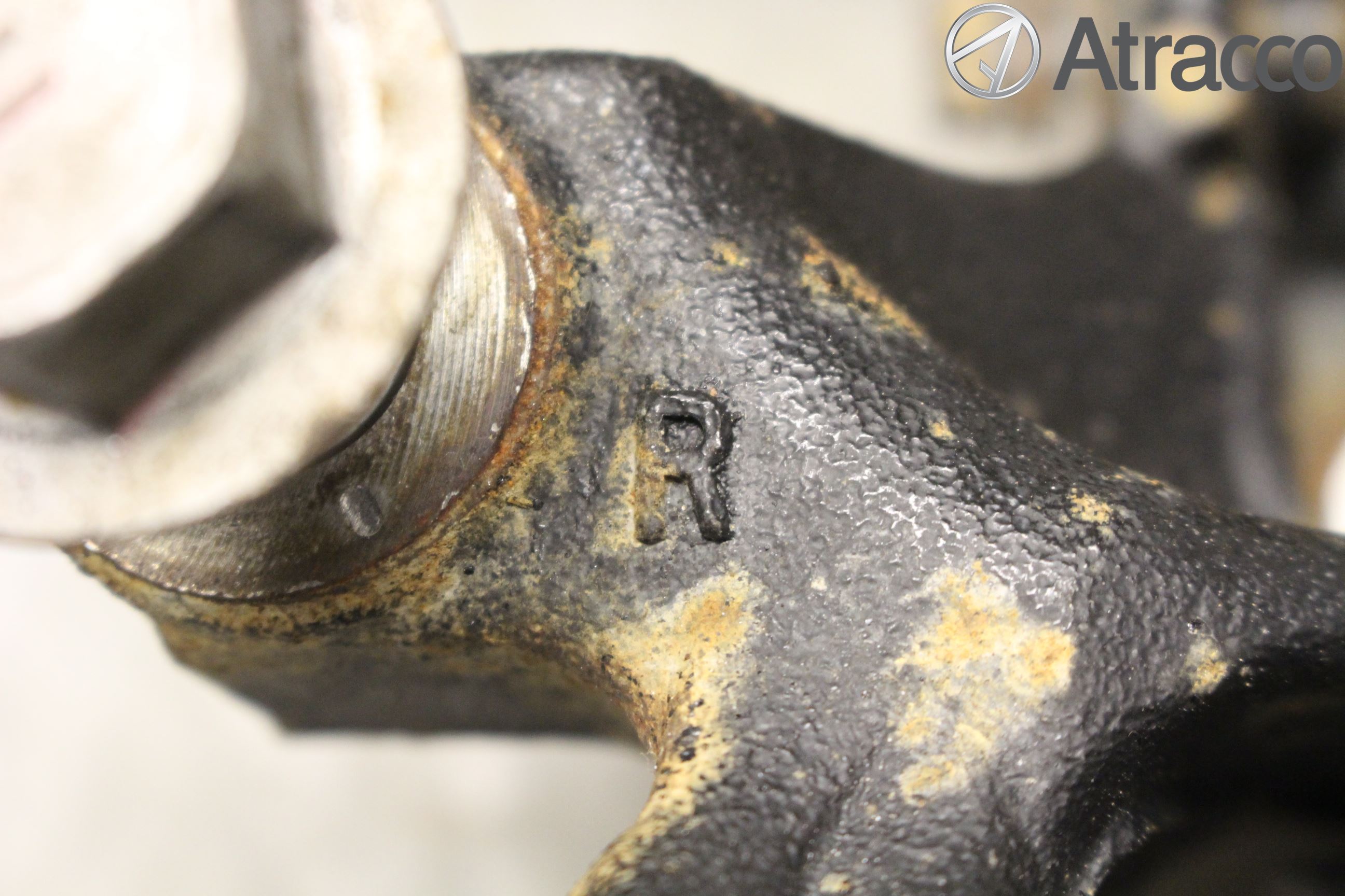 Toyota RAV4 13-18 Hjullagerhus-Spindel Hö B