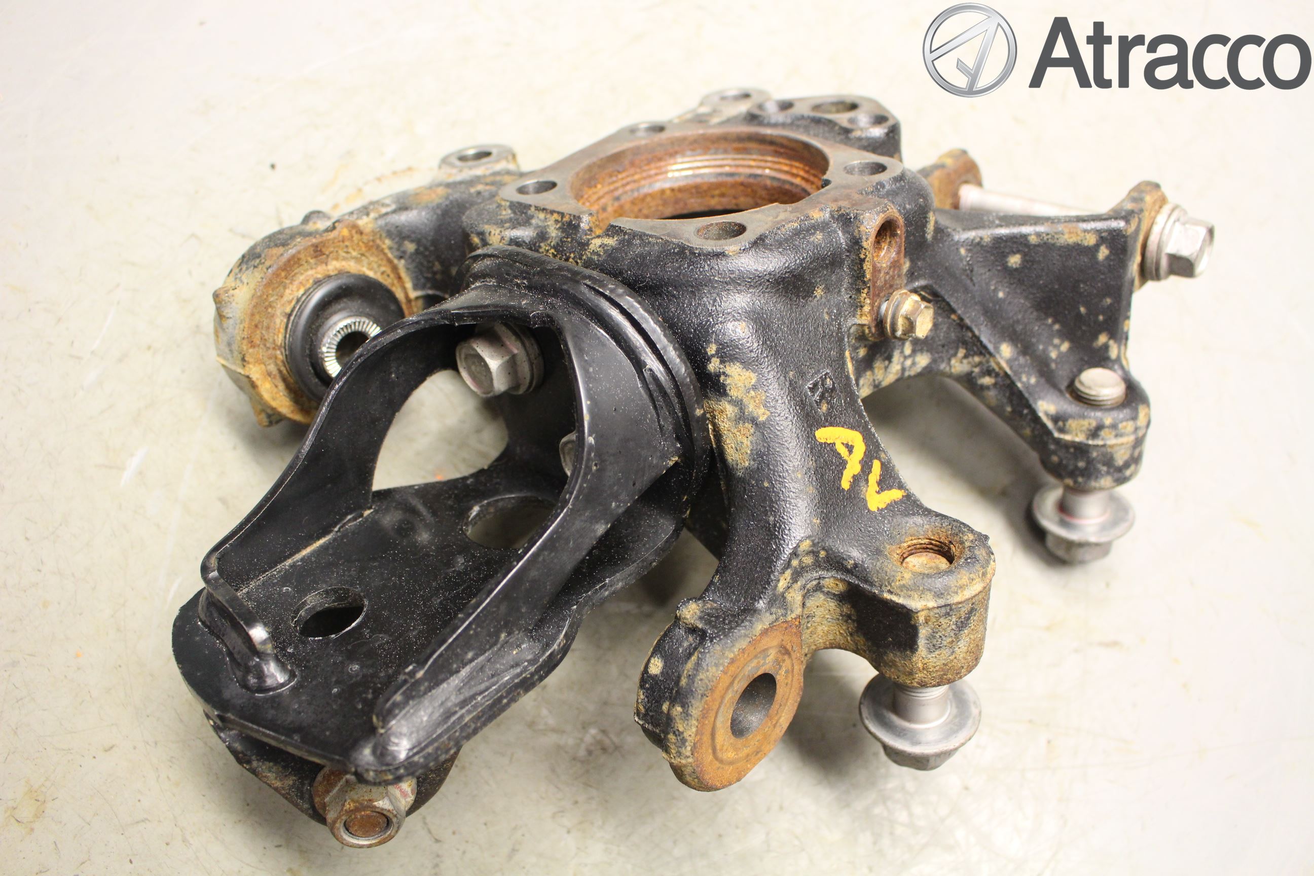 Toyota RAV4 13-18 Hjullagerhus-Spindel Hö B