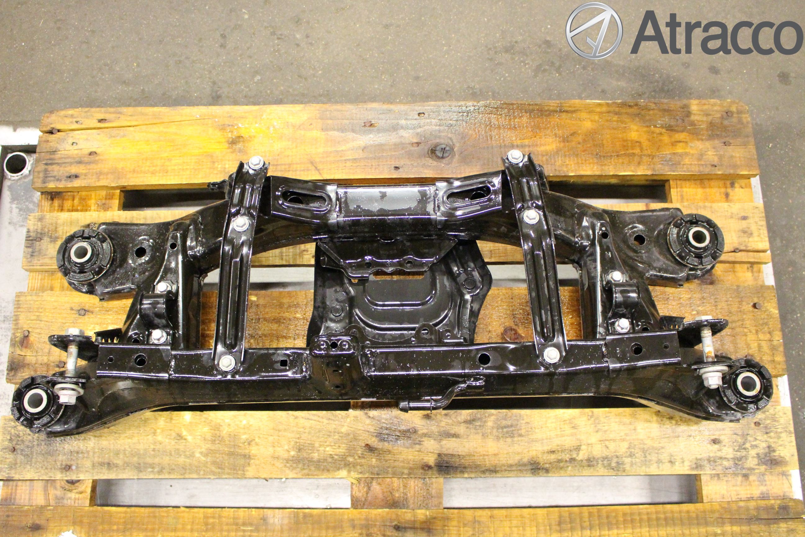 Toyota AVENSIS 16-18 Bakaxelbalk