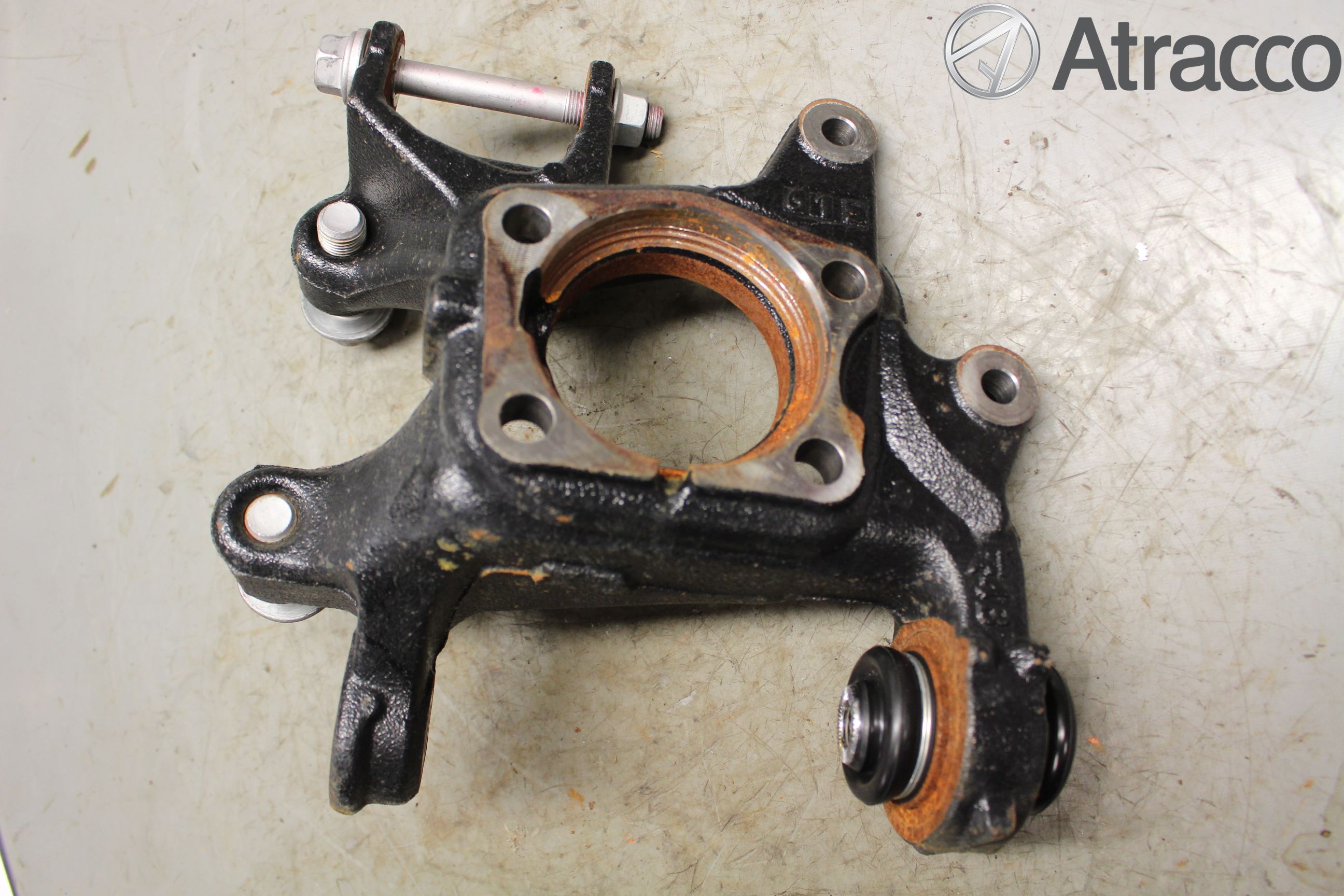 Lexus CT 200h Hjullagerhus-Spindel Vä B