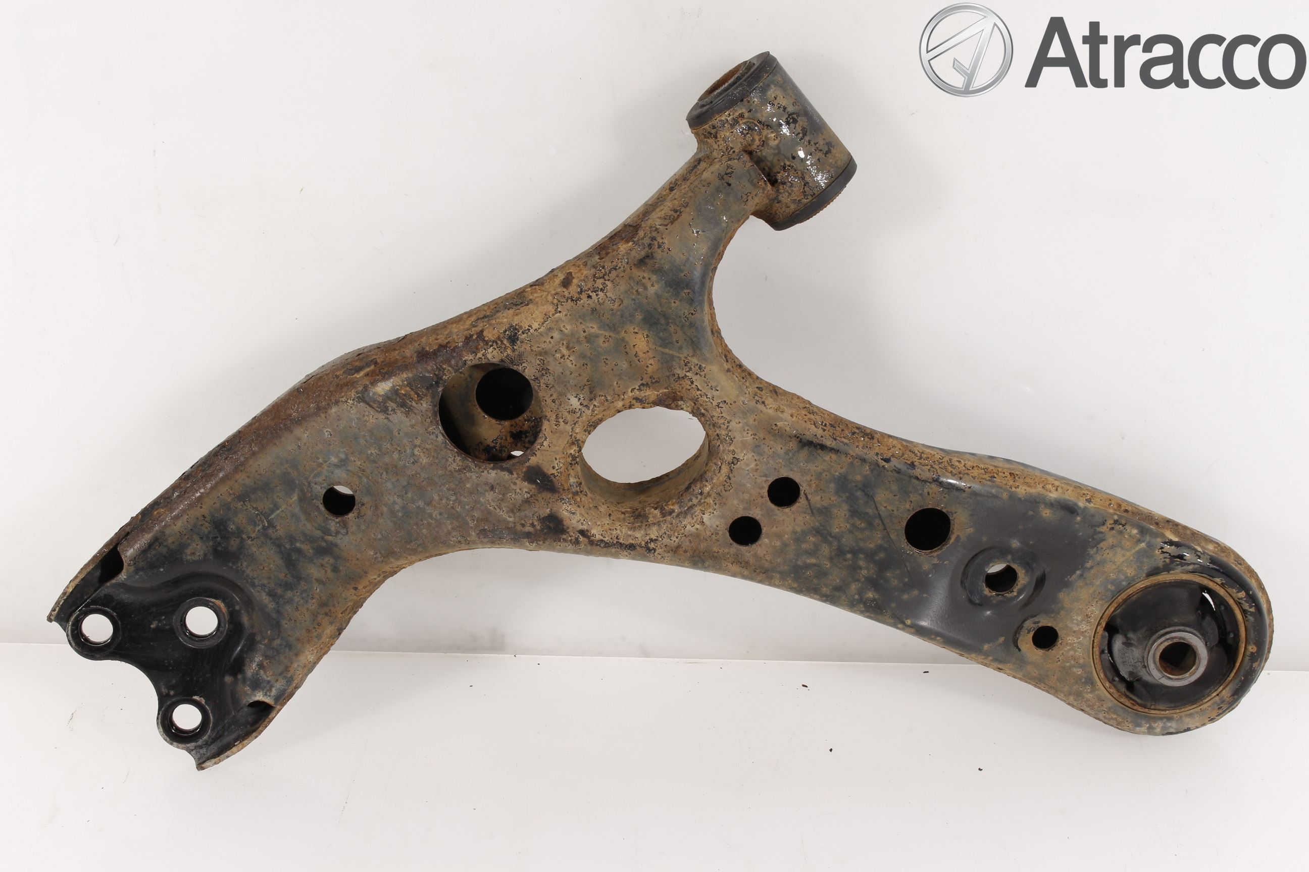 Toyota AURIS 10-12 Bärarm Fram Undre Hö