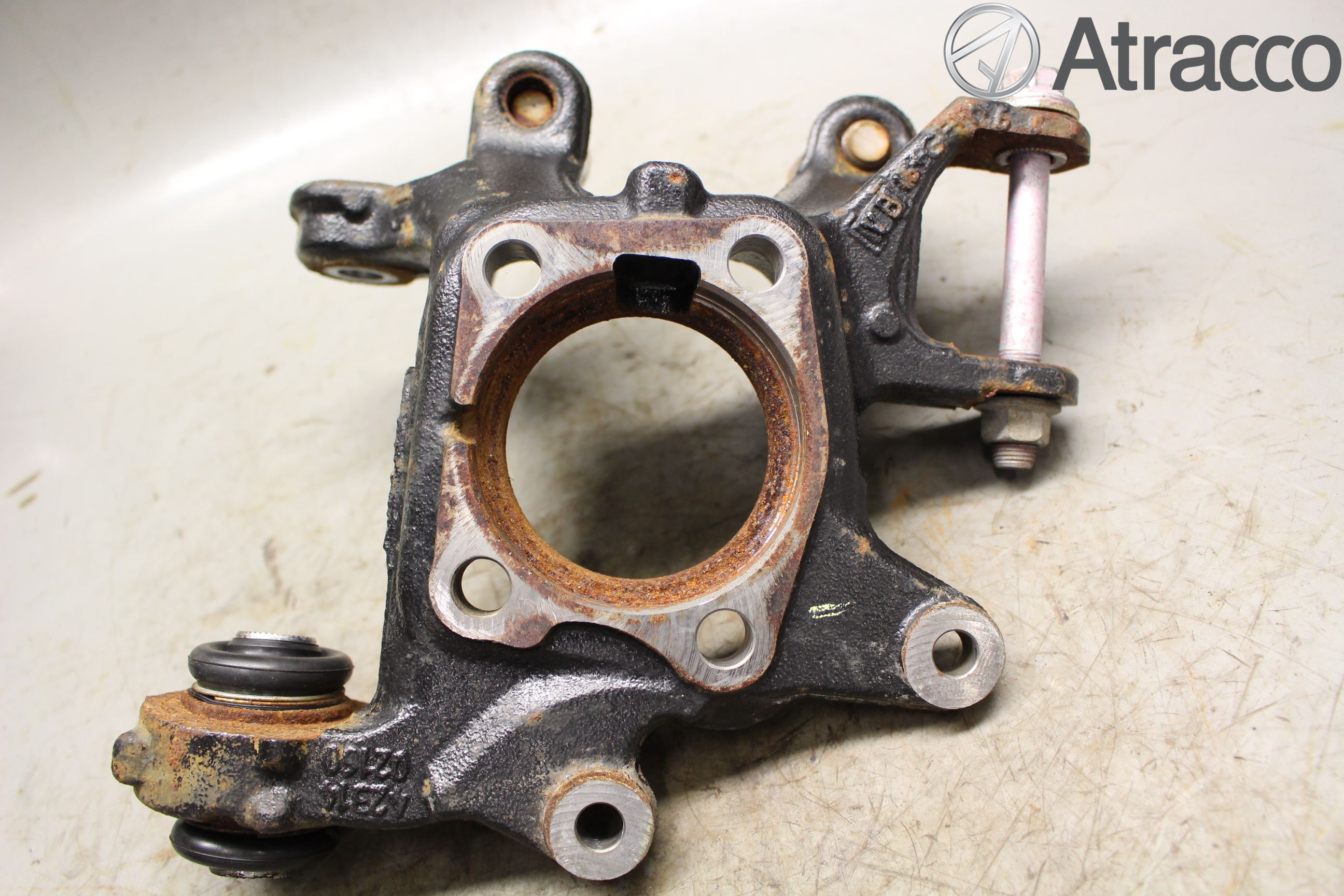 Toyota AURIS 13-19 Hjullagerhus-Spindel Vä B