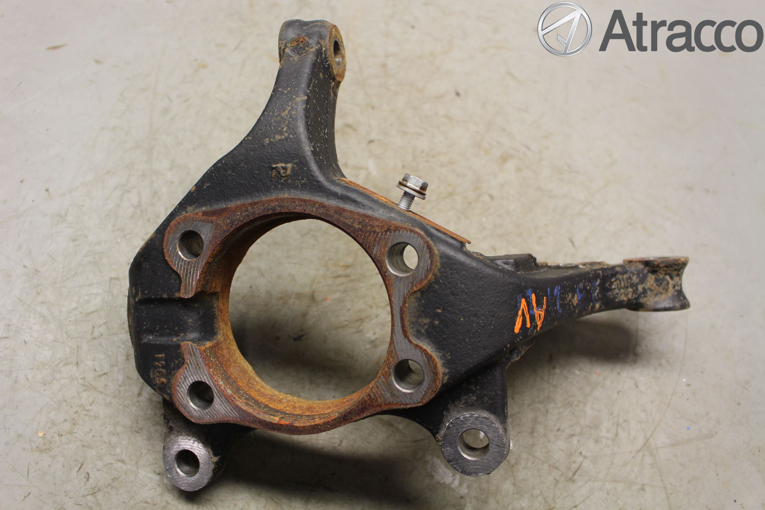 Toyota VERSO 09-18 Styrspindel Lagerhus Hö